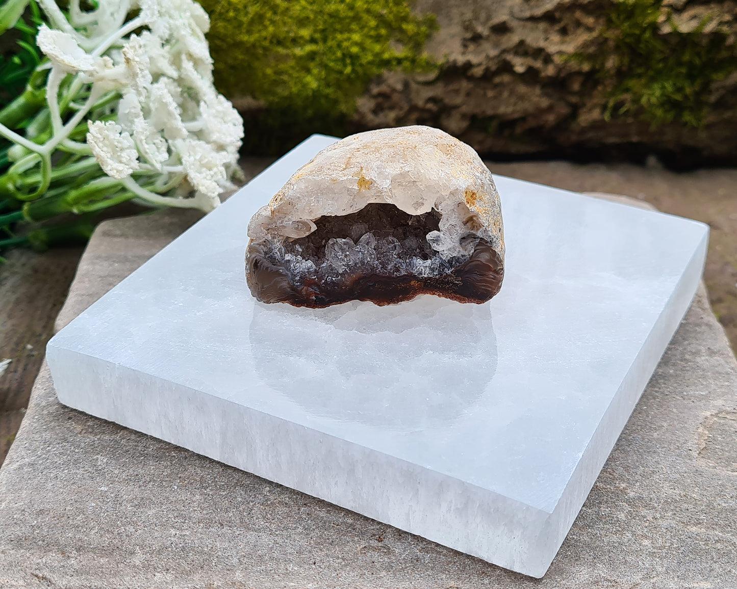 Moroccan Selenite Plate – polished, powerful tool to cleanse, charge, and display crystals or jewellery; clears negative energy naturally.
