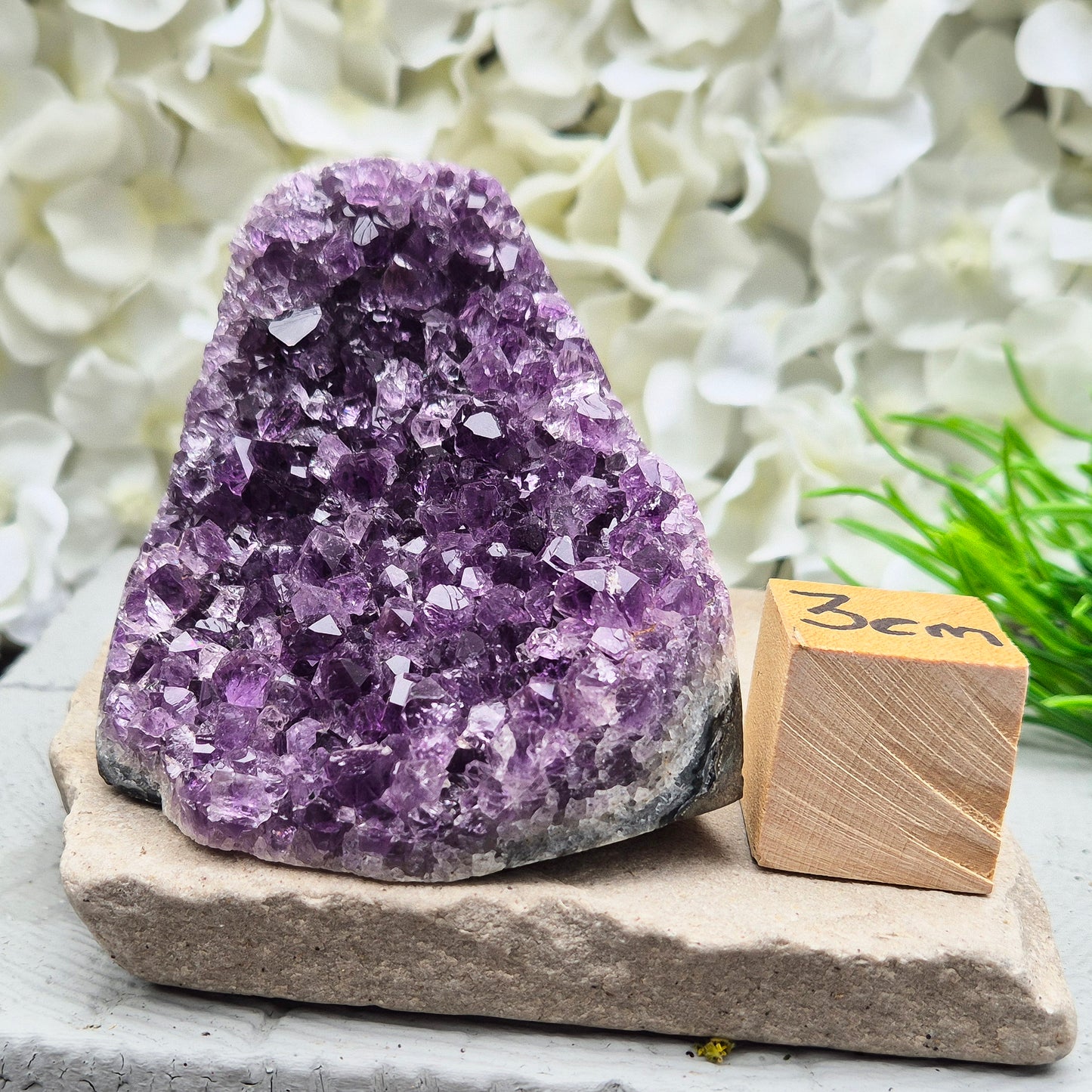 Amethyst Self-Standing Geode | Harmonious Crystal Home Decor & Spiritual Gift