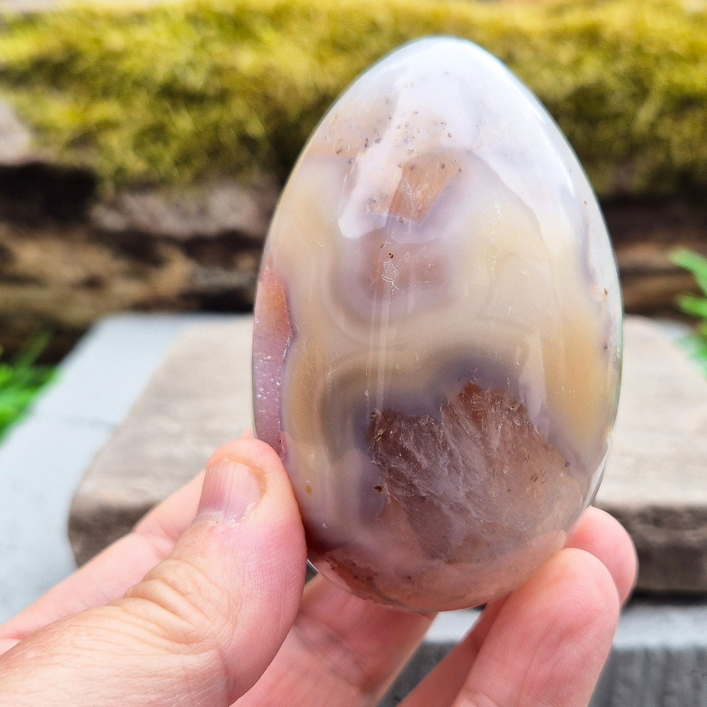 Druzy Agate Egg in Soft Neutral Tones | Grounding & Spiritually Uplifting Energy | Stand Included