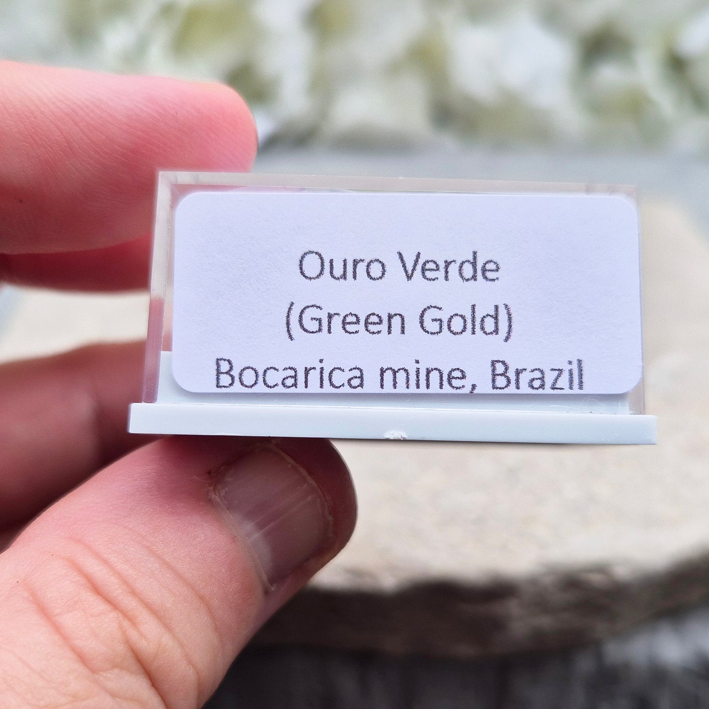 Ouro Verde (Green Gold) Quartz Tumblestone – Olive Green Quartz | Strength & Protection | Rare