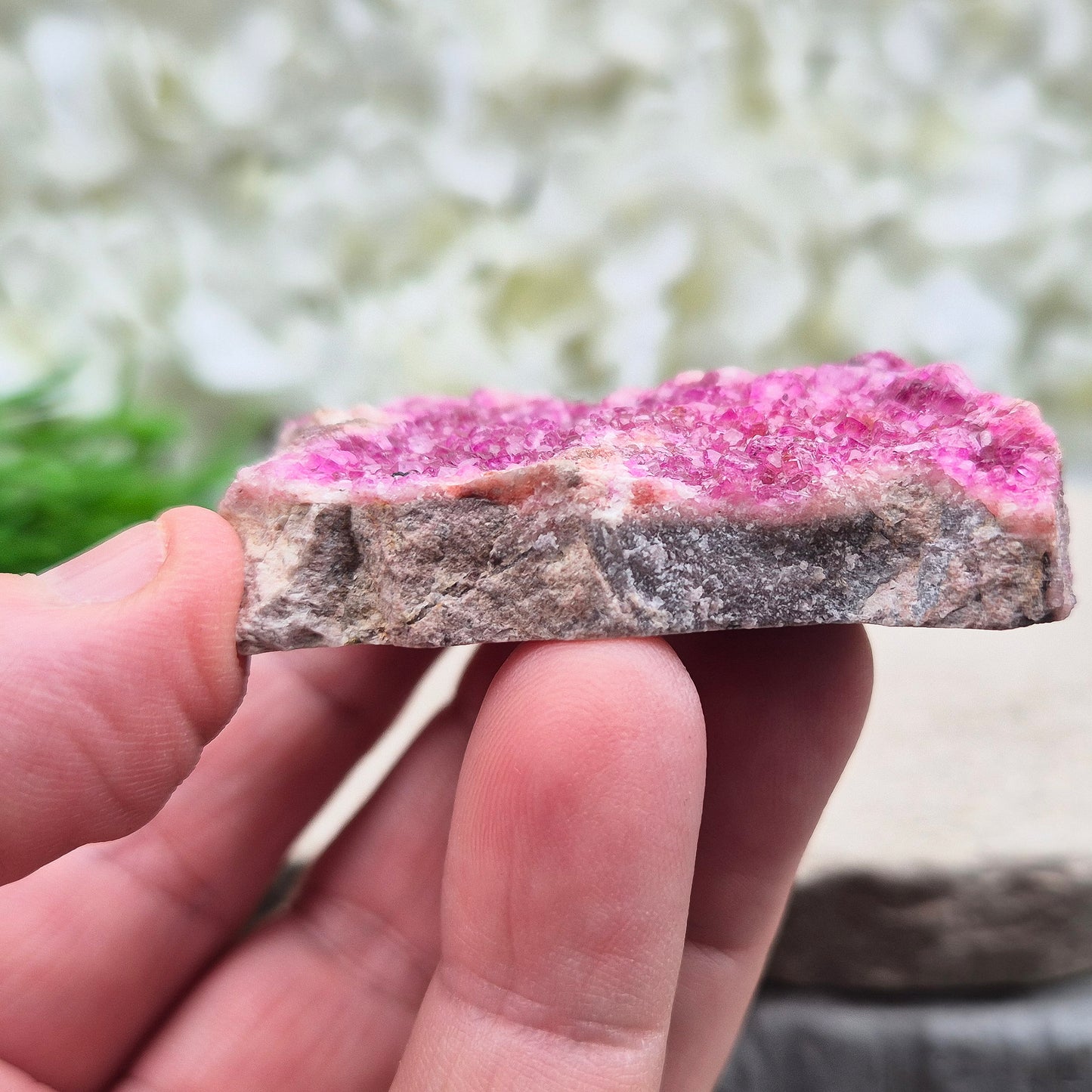 This vibrant Cobalto Calcite Cluster features sparkling fuchsia-pink crystals. This crystal is deeply connected to the heart’s energy—supporting emotional healing, loving awareness, and gentle transformation.