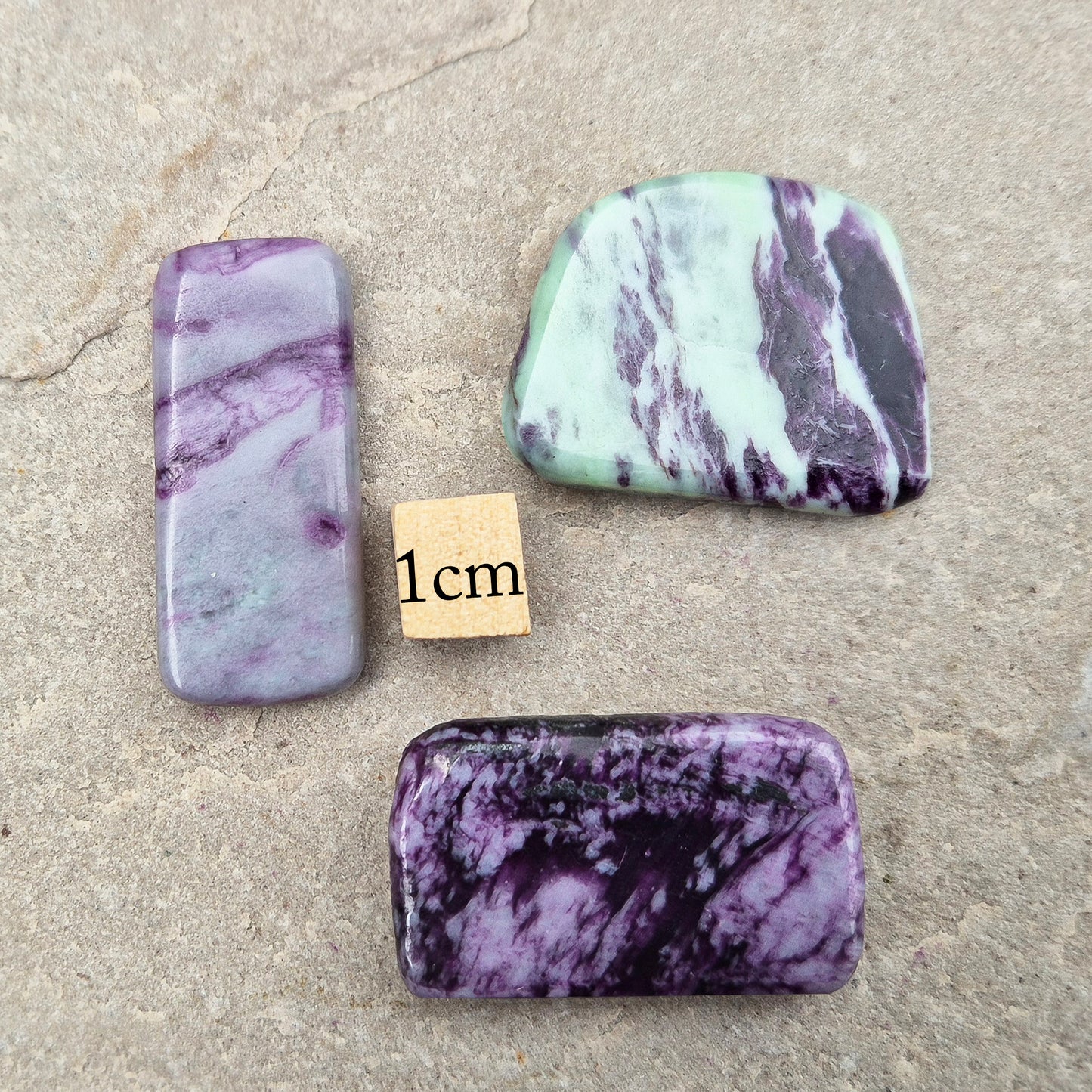 These rare Kammererite crystal slices are polished to highlight their purple colouring, often accented with natural green inclusions of Chromite, Chlorite, or Serpentine.
Sometimes known as Purple Seraphinite, Kammererite is deeply connected to the higher chakras, helping you open up to spiritual guidance, insight, and emotional release.