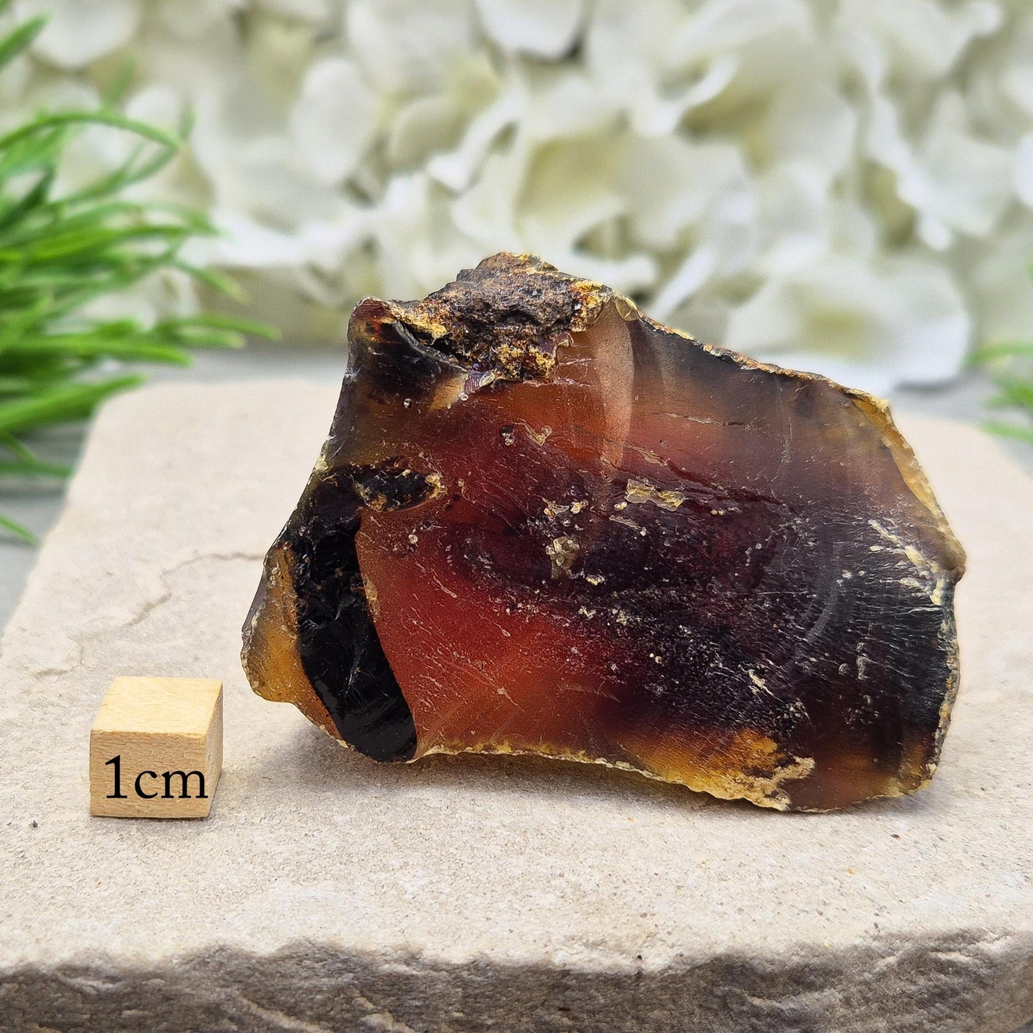 Blue Amber Crystal, UV blue fluorescence, Fossilised Tree Resin, Dominican Replublic