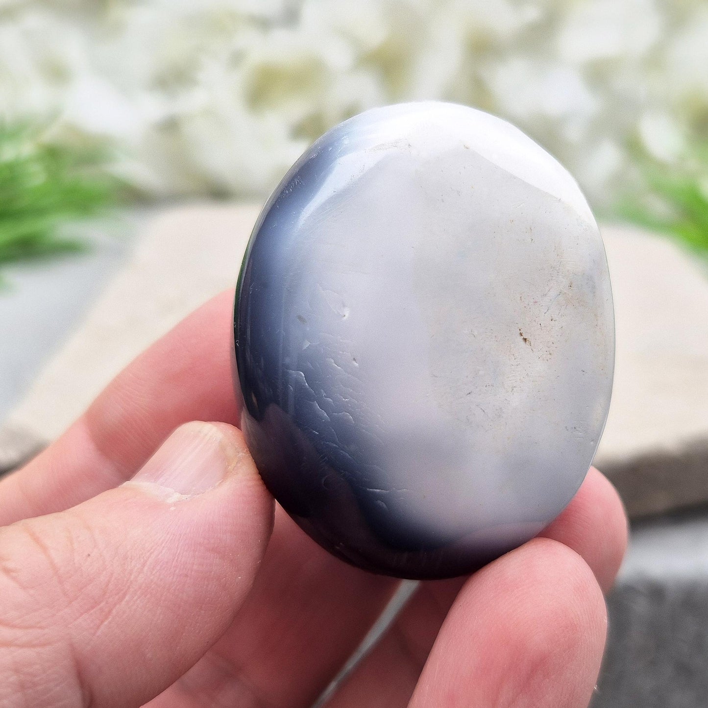 Orca Agate Crystal Pebble: Grey Agate, Emotional Support