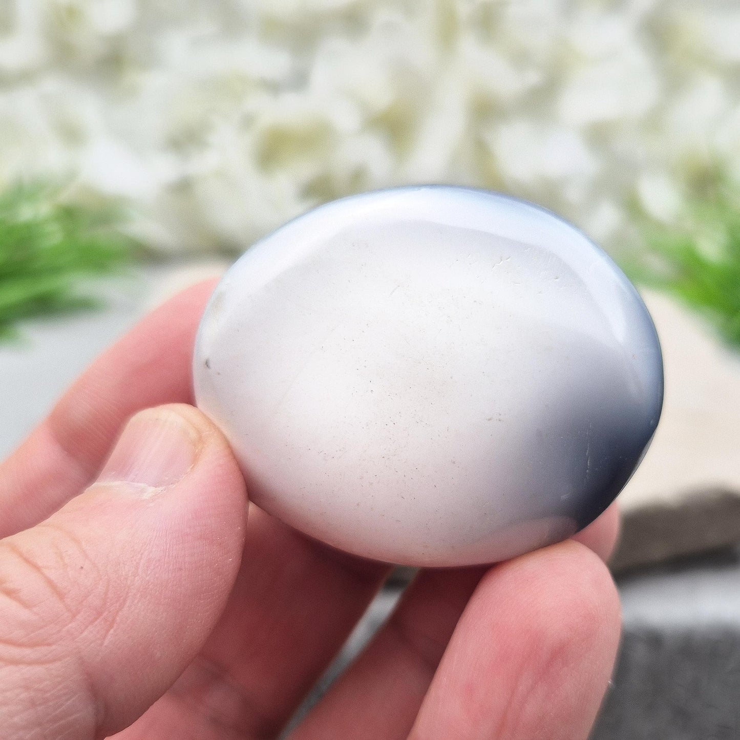 Orca Agate Crystal Pebble: Grey Agate, Emotional Support