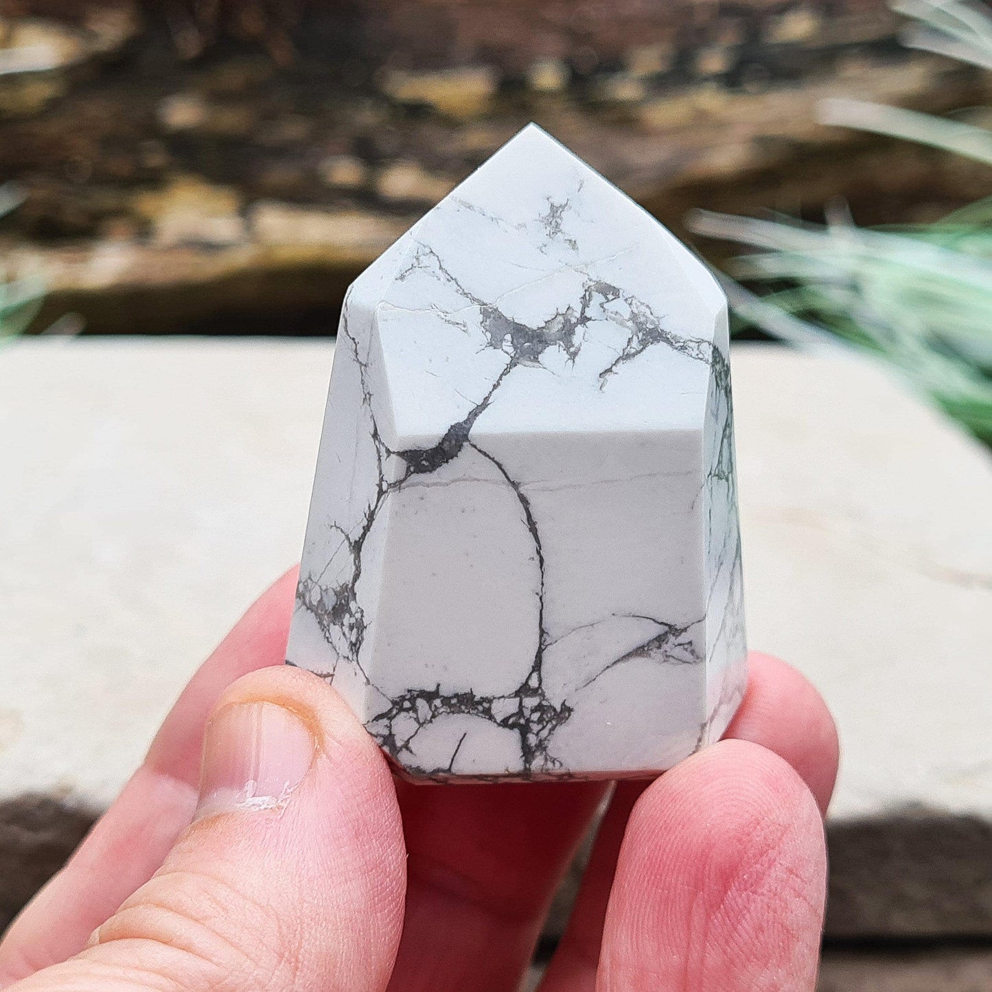 Howlite Crystal Point, Brazil. A soothing stone for calm, patience and clarity of mind. Perfect for meditation, sleep routines and energy work.