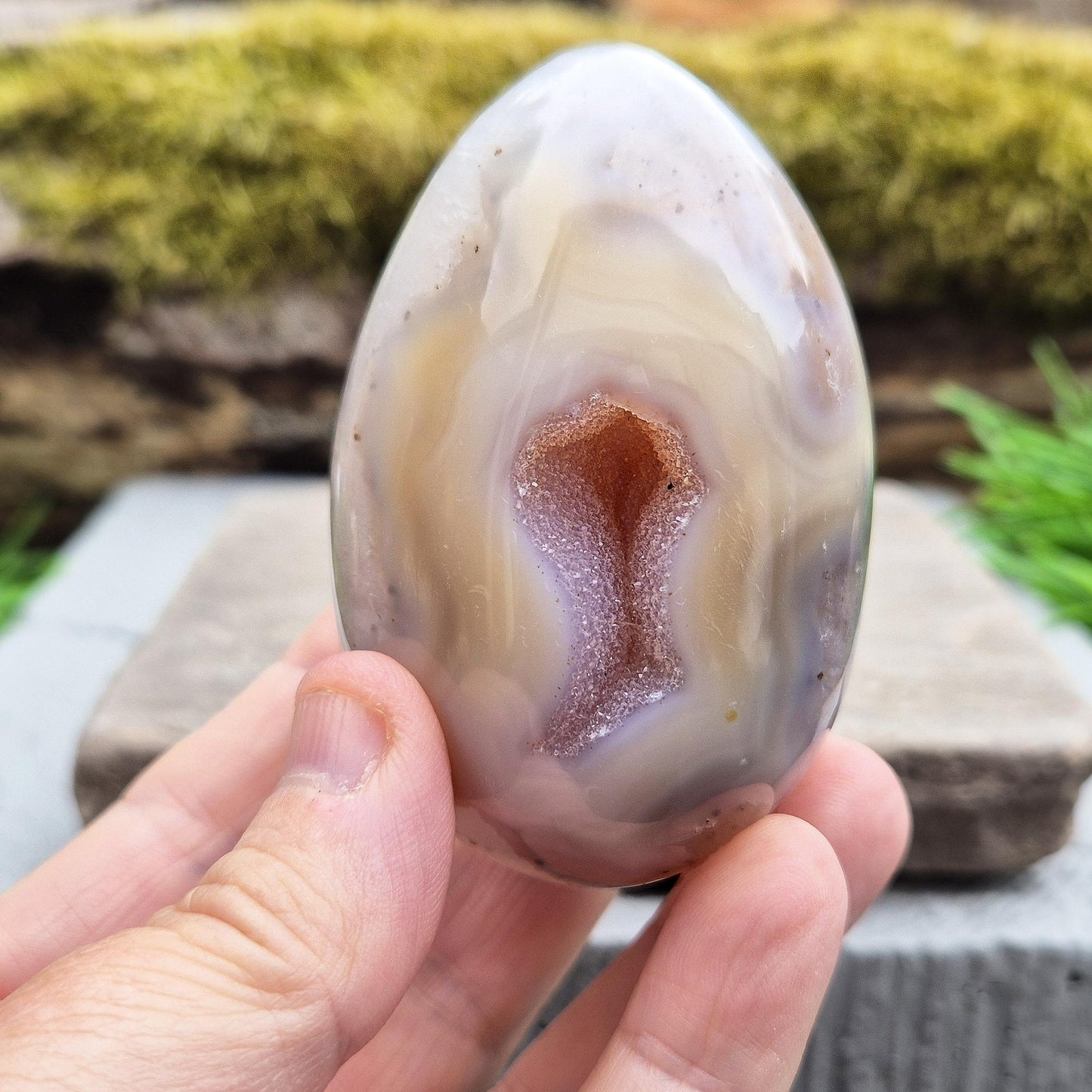 Druzy Agate Egg in Soft Neutral Tones | Grounding & Spiritually Uplifting Energy | Stand Included