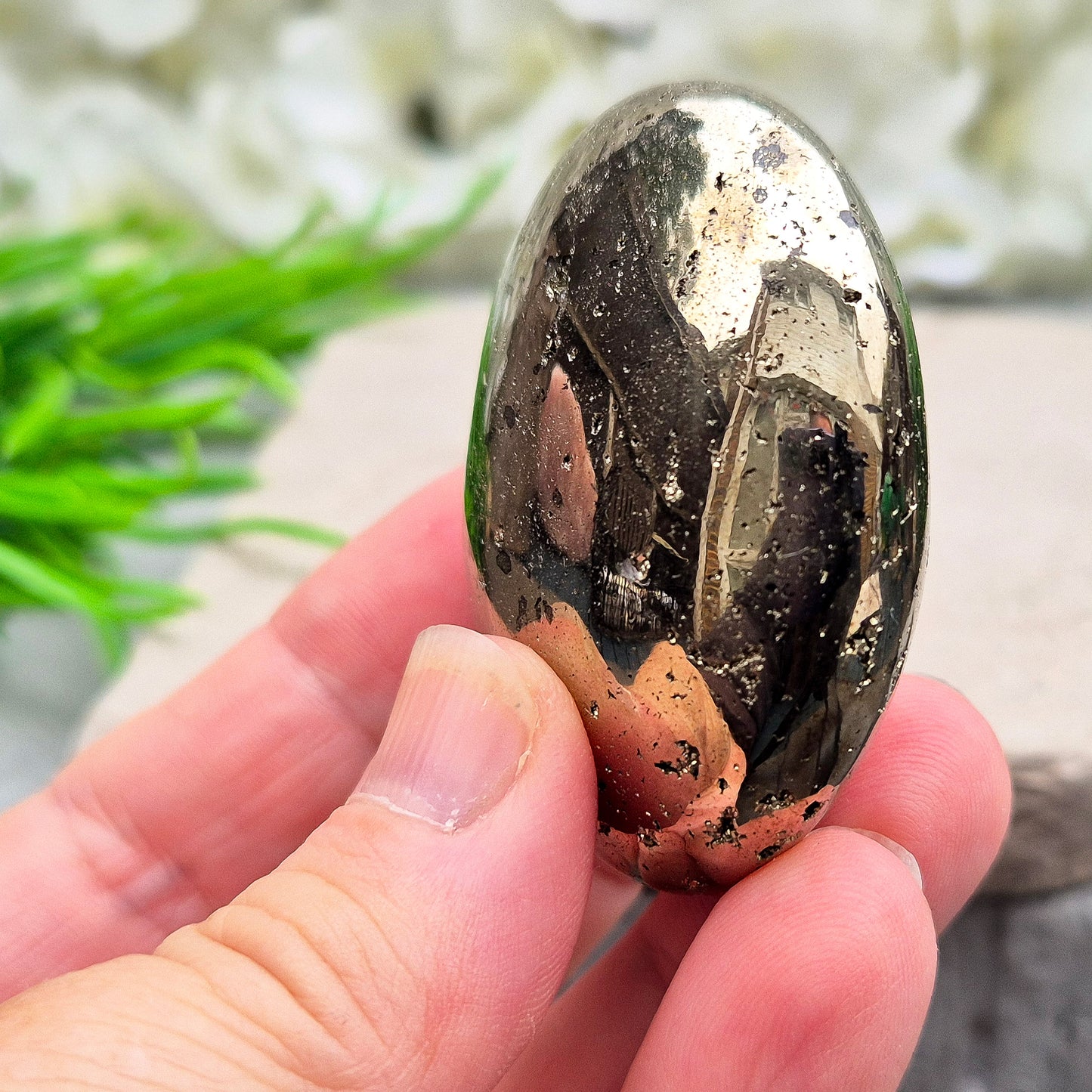 Sparkling Pyrite palmstone from Brazil. A crystal of protection, confidence, and focus—ideal for creativity, insight, and shielding from negativity.