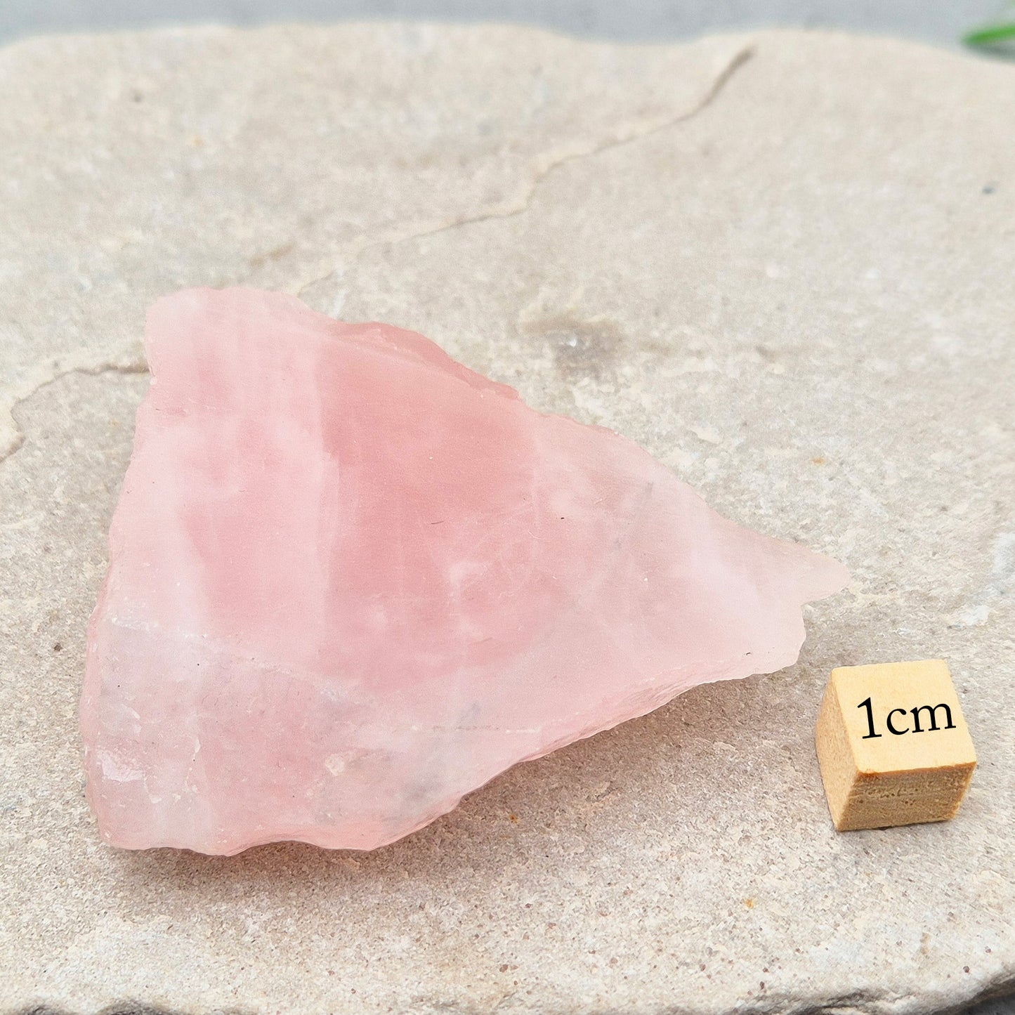 Rose Quartz Crystal Platform, Ideal for Displaying Crystals & Jewellry