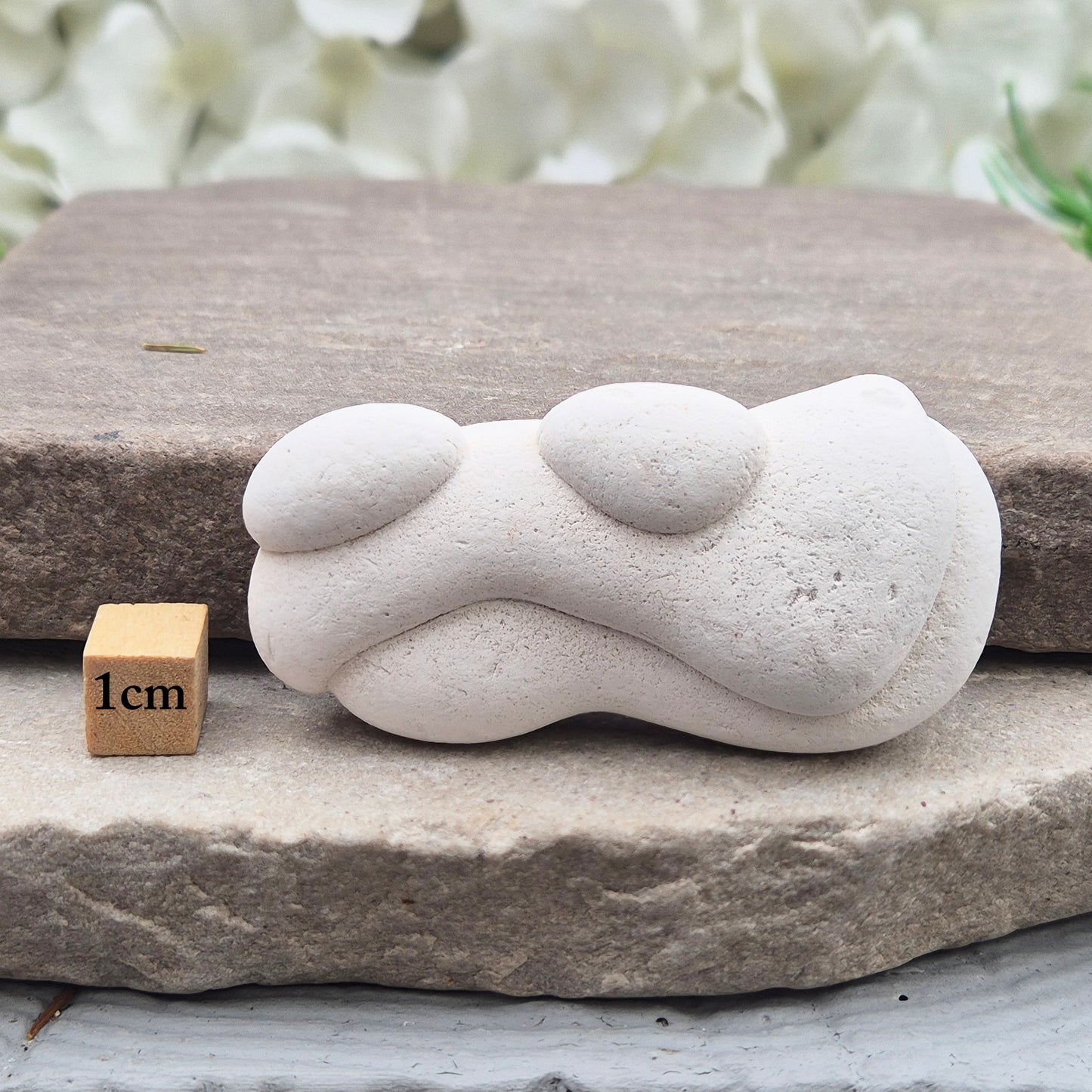 Sacred menalite stone supports transformation, ancestral healing & feminine energy. A powerful ally for meditation & growth. Connect to the goddess within you.
