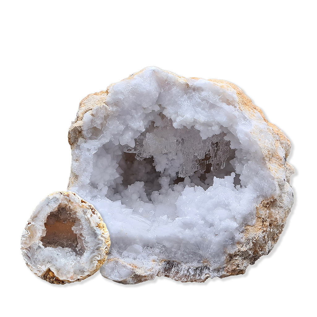 Crystal Geodes : Explore Our Crystal Caves