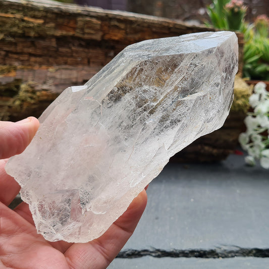 Cathedral Quartz originally from Minas Gerais, Brazil. it is also called Light Library. This is a fabulous cathedral quartz crystal, very nice clarity and etchings on this piece.