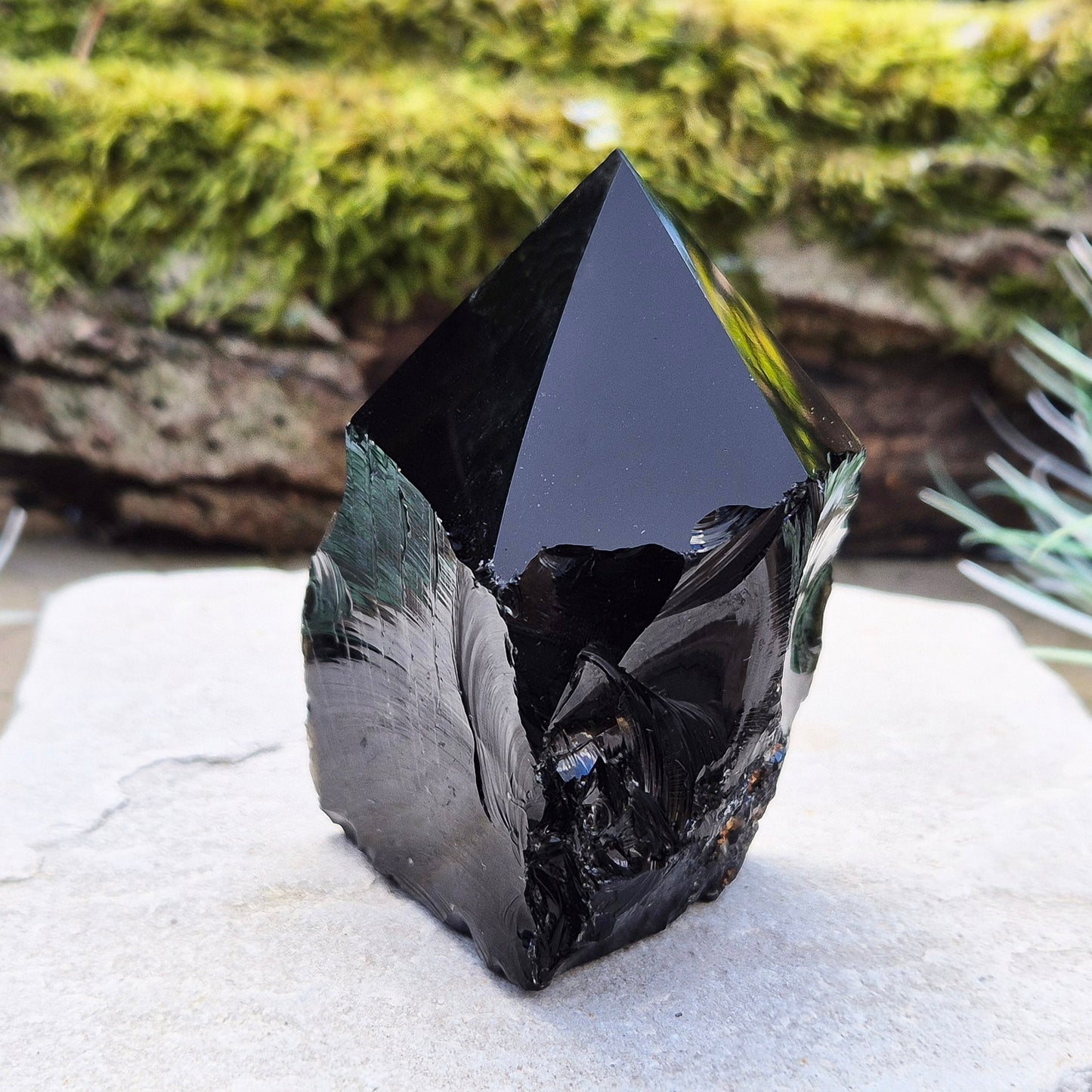 Black Obsidian Point, Crystal