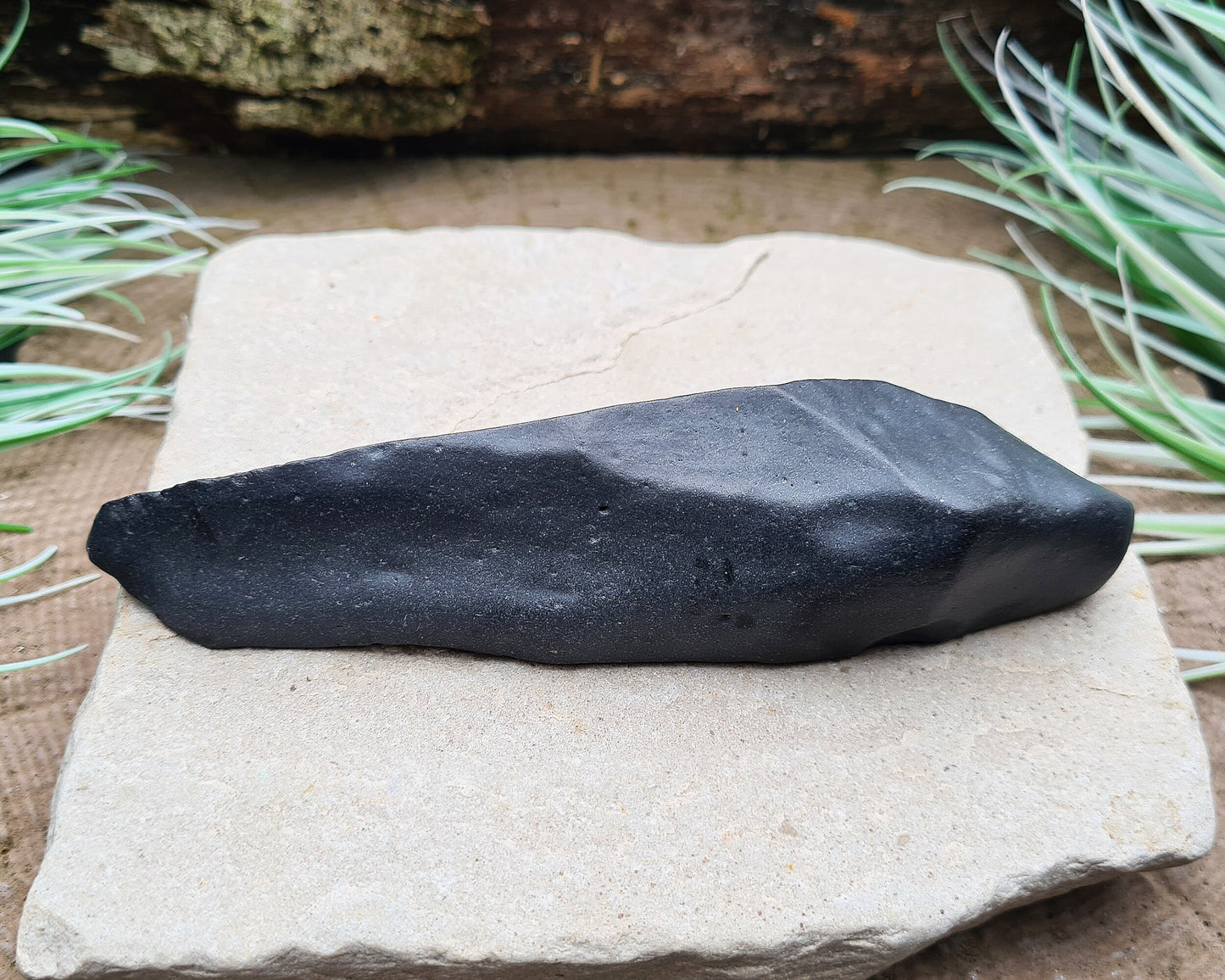 Fate Ventum, Natural Volcanic Lava Stone