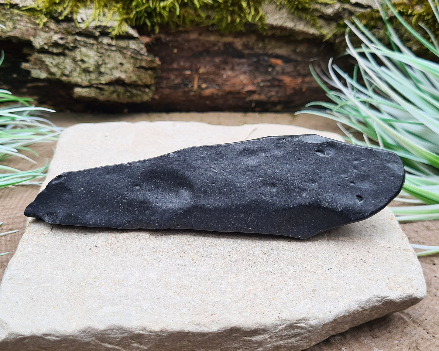 Fate Ventum, Natural Volcanic Lava Stone