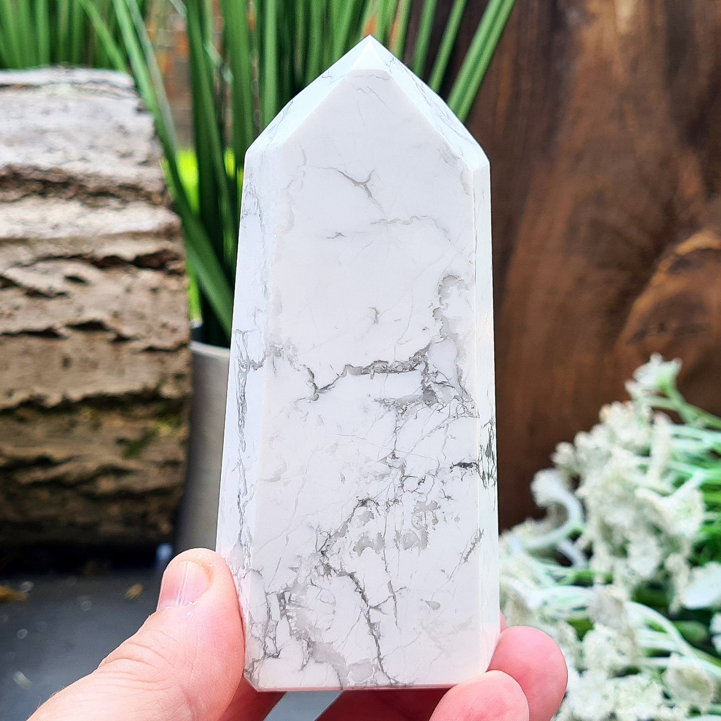 Howlite Point, high grade crystal Tower