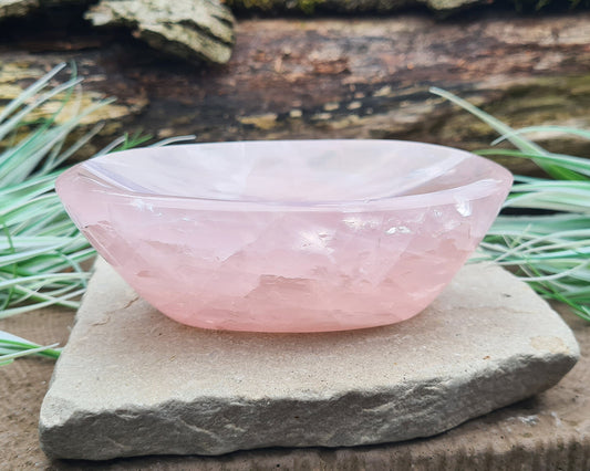 Rose Quartz Crystal Bowl made out of a high quality Rose Quartz. Nicely polished.