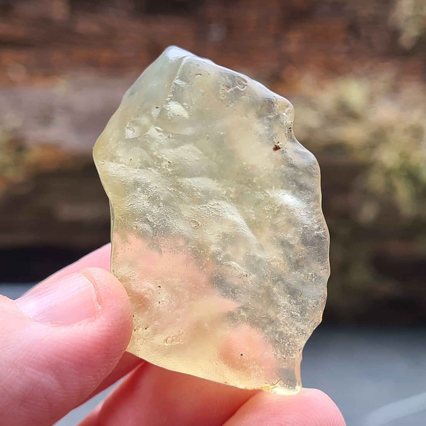 Libyan Desert Glass boosts life force, protects in spiritual journeys & aids transformation. Ideal for collectors seeking rarity, energy, and cosmic connection.