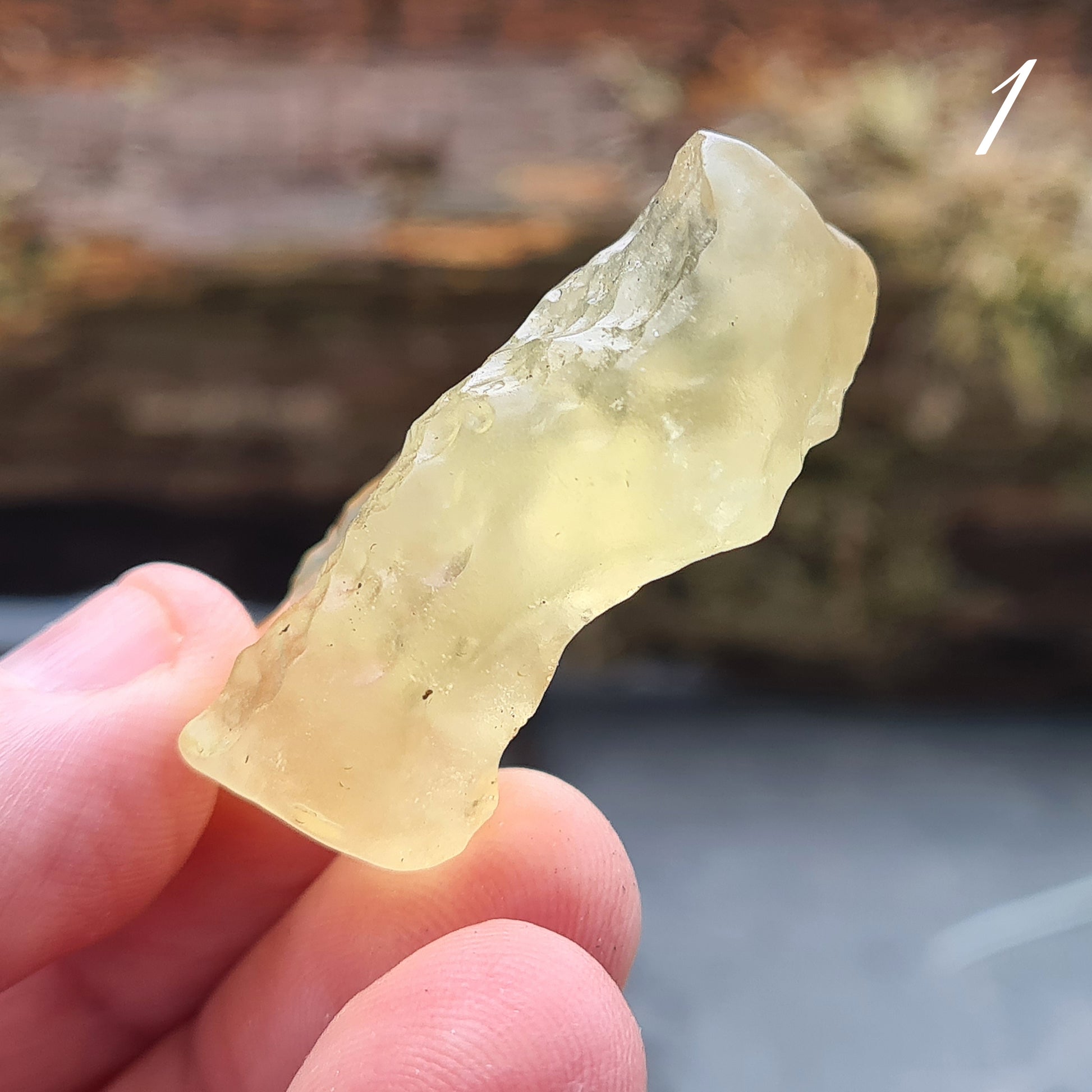 Libyan Desert Glass boosts life force, protects in spiritual journeys & aids transformation. Ideal for collectors seeking rarity, energy, and cosmic connection.