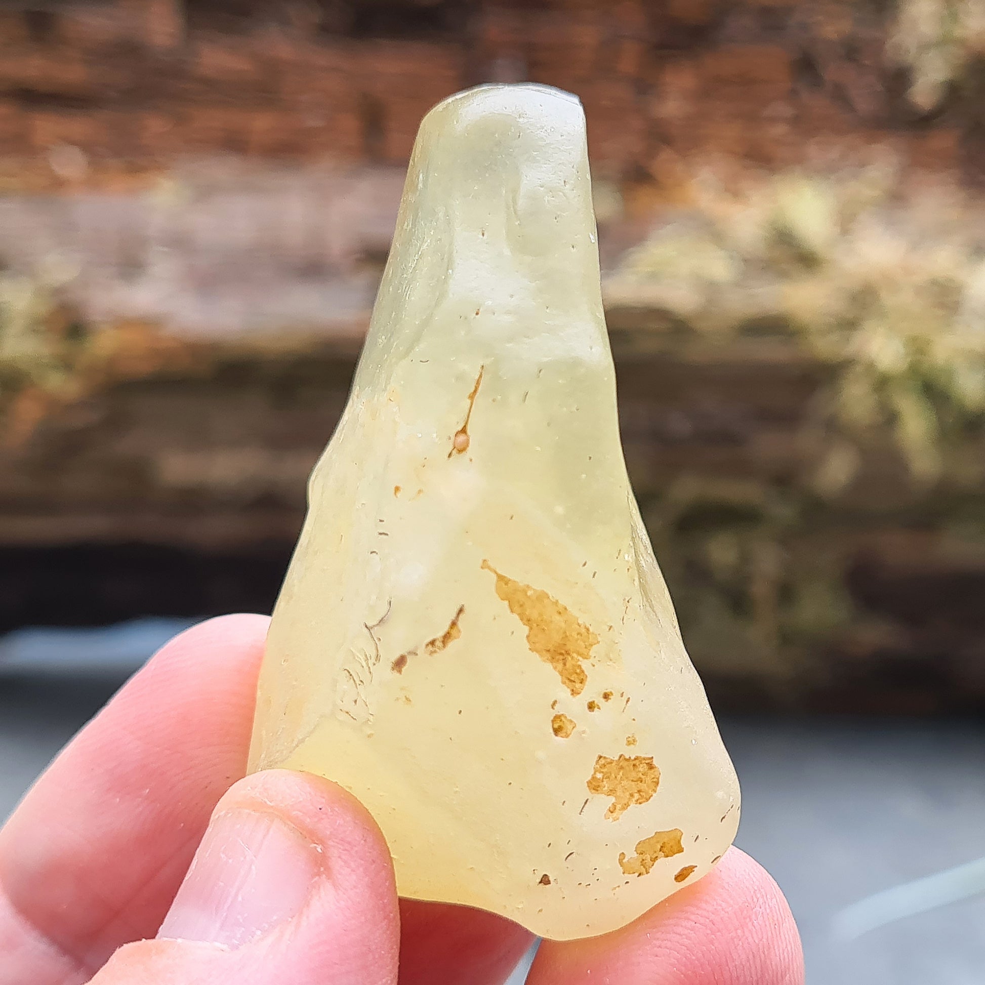 Libyan Desert Glass AAA quality. Natural desert tektite from Egypt/Libya border, associated with vitality, confidence and new beginnings.