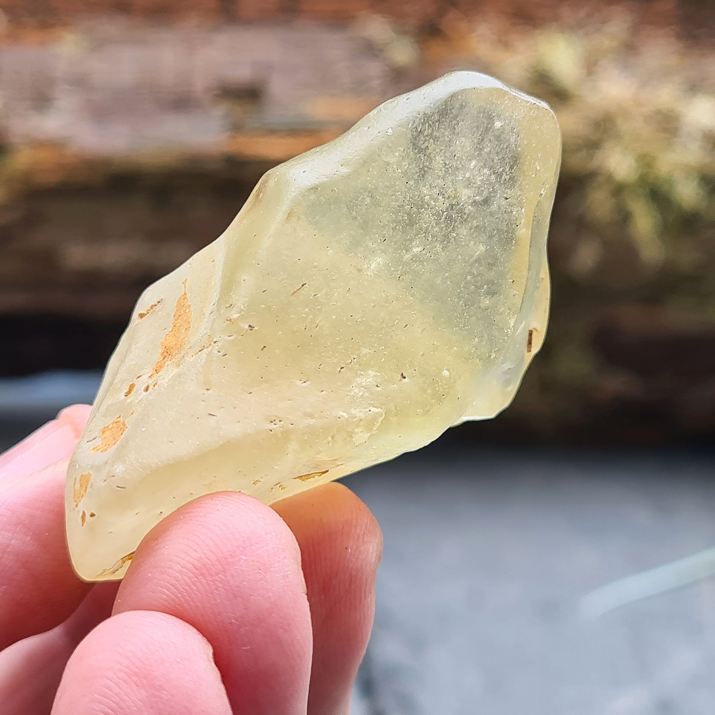 Libyan Desert Glass AAA quality. Natural desert tektite from Egypt/Libya border, associated with vitality, confidence and new beginnings.
