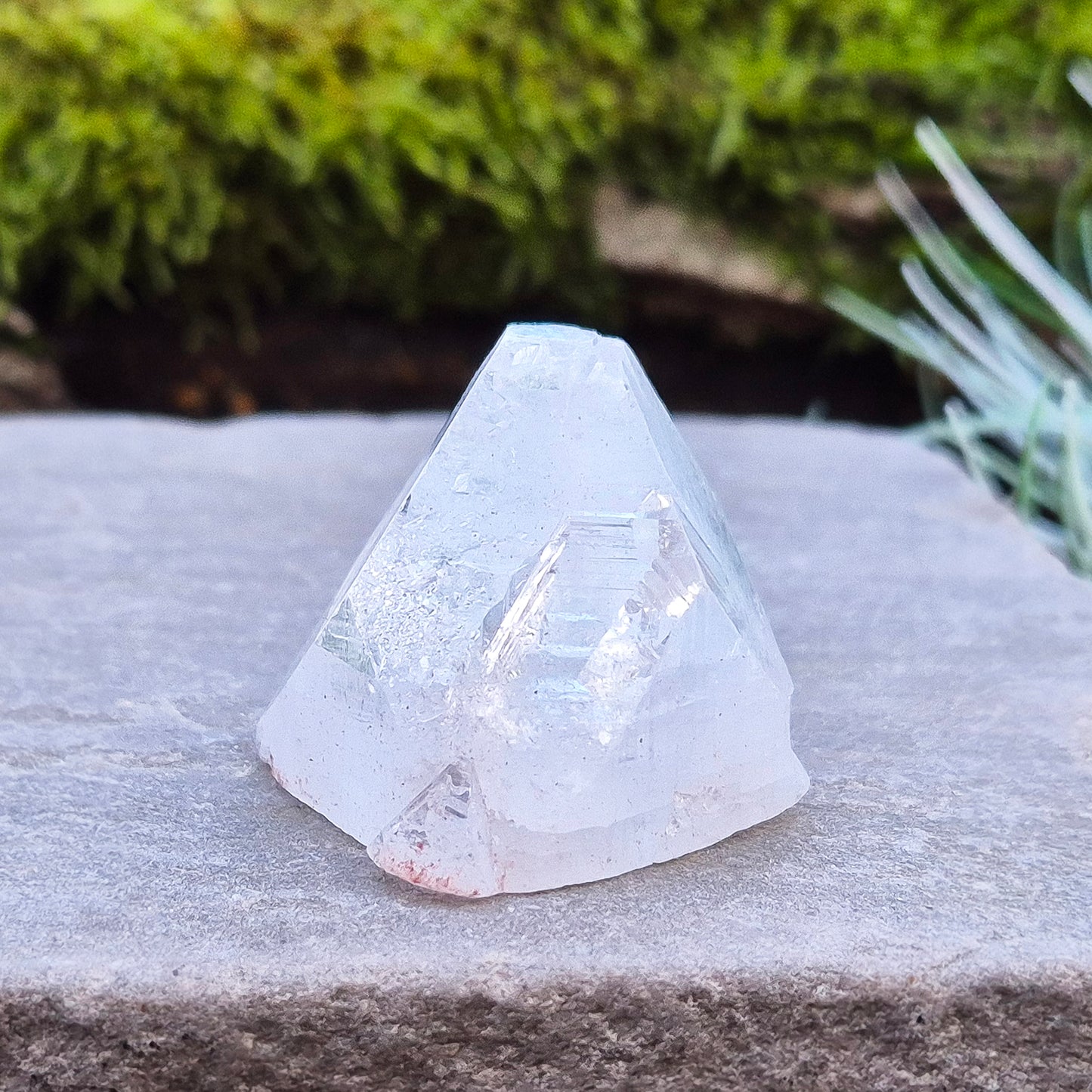 Apophyllite Crystal Tip or Apophyllite Crystal Pyramid, Natural, From Pune, India. Lovely light reflection.