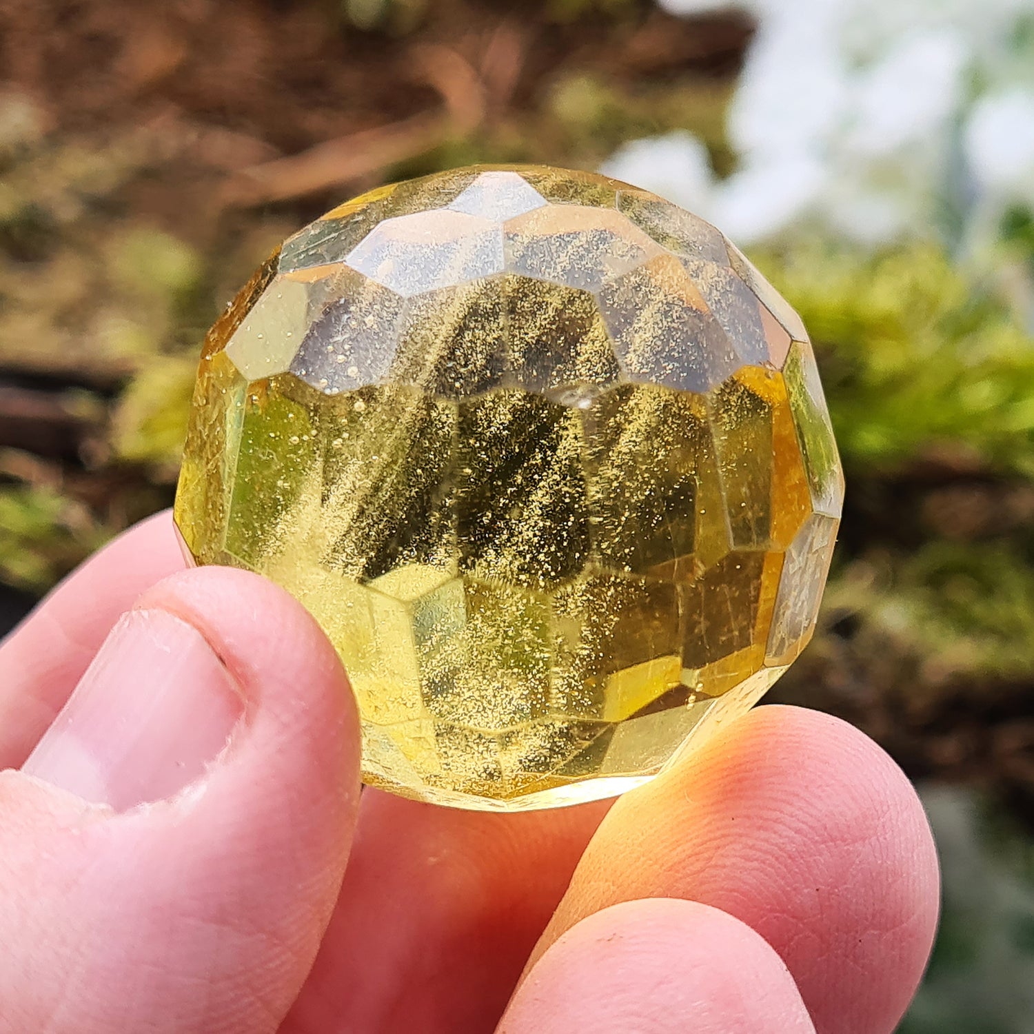 Colombian Copal Amber Faceted Sphere. This has been beautifully crafted. 