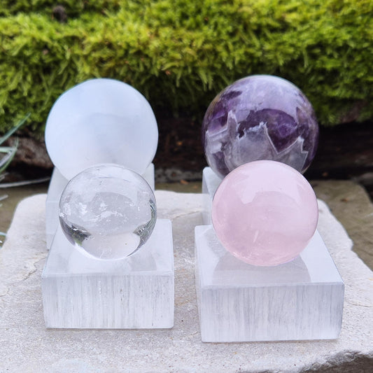 Selenite Crystal Ball Stand, Mini. Keeps your crystal balls charged and energised.