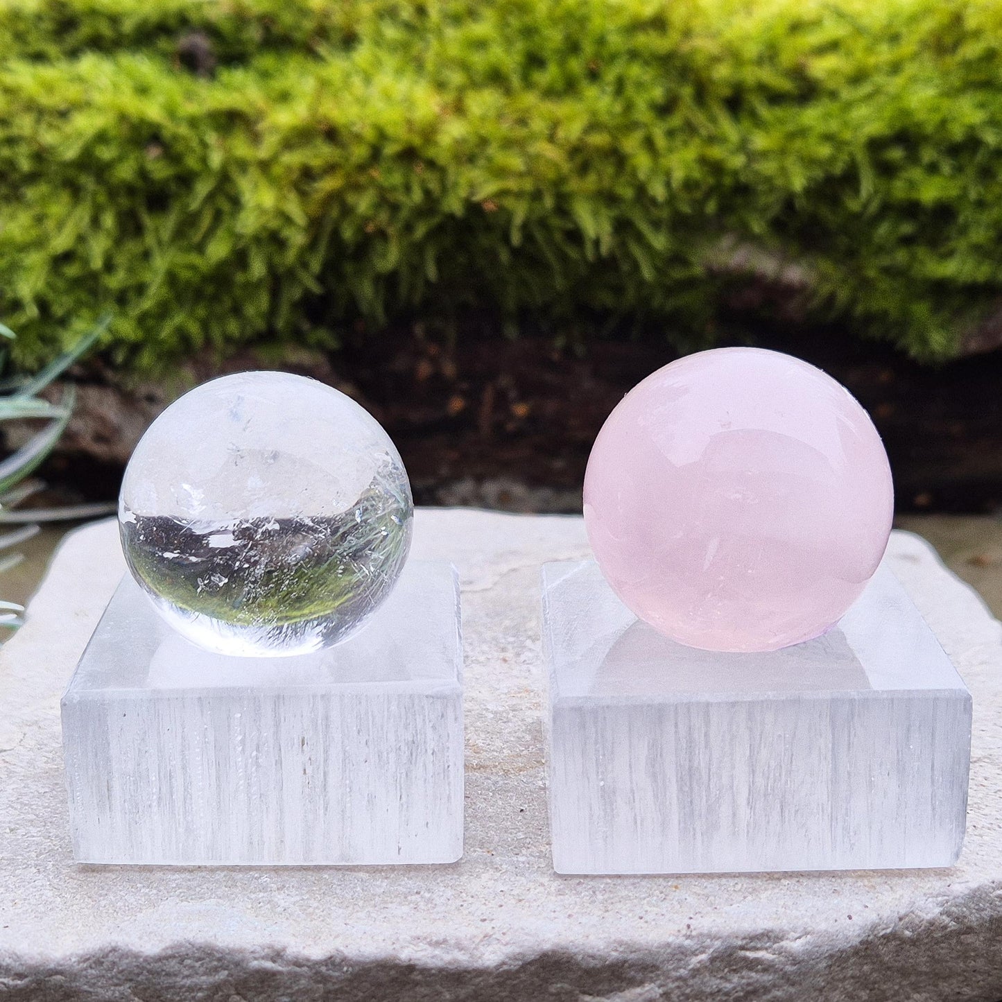 Selenite Crystal Ball Stand, Mini. Keeps your crystal balls charged and energised.