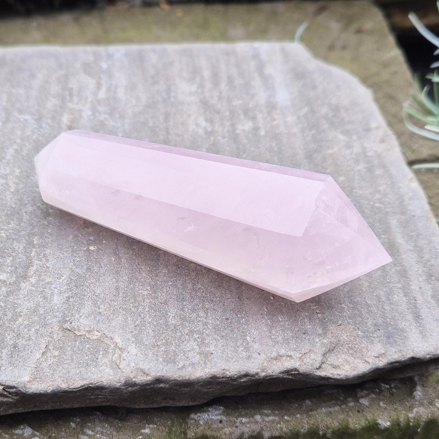 Rose Quartz Vogel Wand, Crystal, Brazil