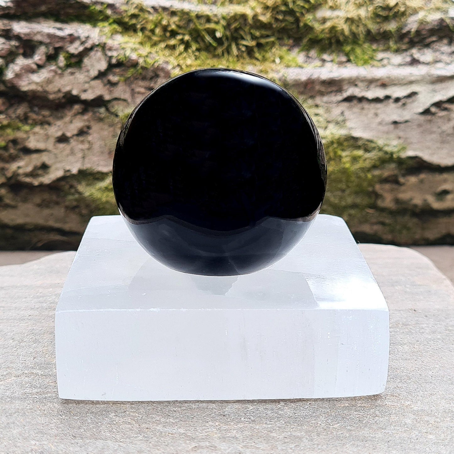 Display your crystal balls/spheres in style and have them ready cleansed and charged for use with this selenite crystal ball stand. 
