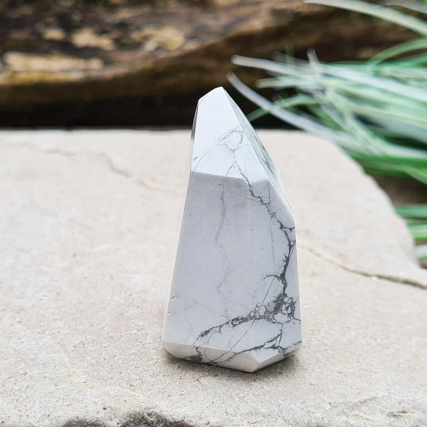 Howlite Crystal Point, Polished