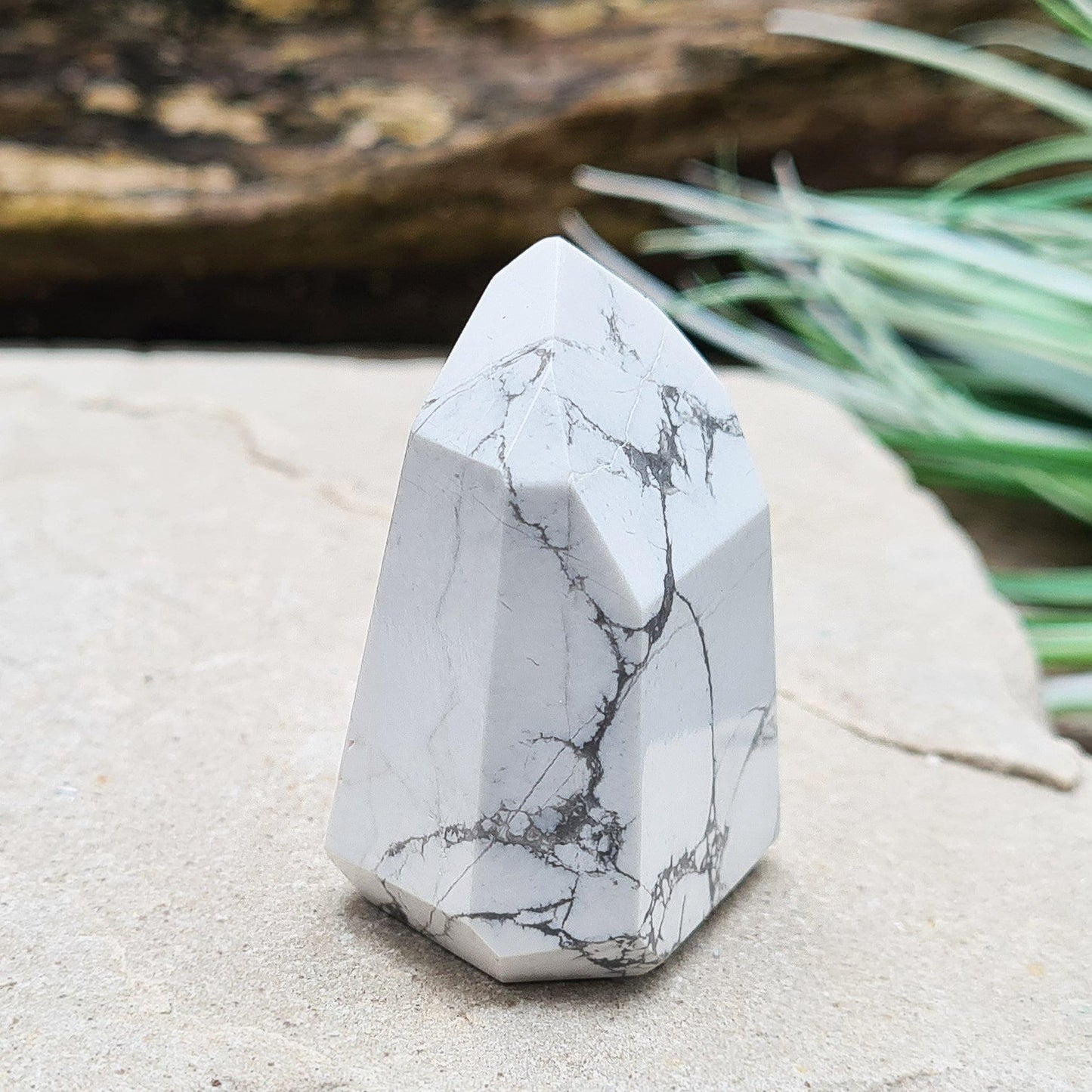 Howlite Crystal Point, Polished