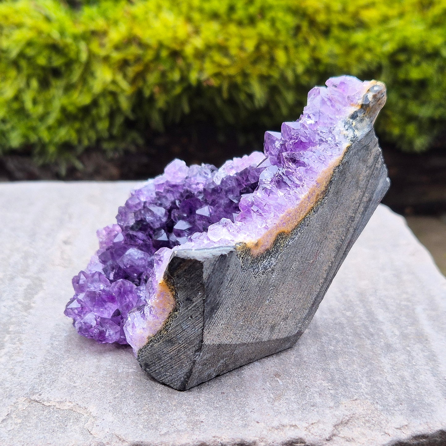 Amethyst Self-Standing Geode from Brazil. This is a lovely self standing section of an Amethyst Geode. Nice dark amethyst crystals.