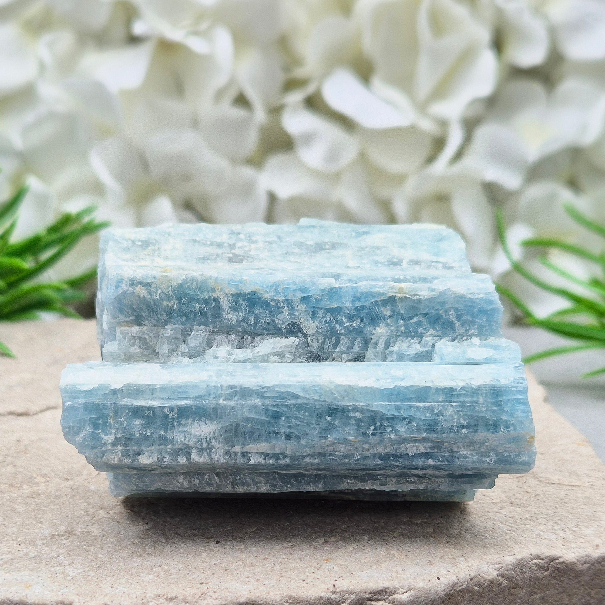 Aquamarine Crystal from India. This is a beautiful natural aqua blue aquamarine crystal. Aquamarine is a variety of blue beryl, it’s a calming and uplifting stone prized for its soothing energy.