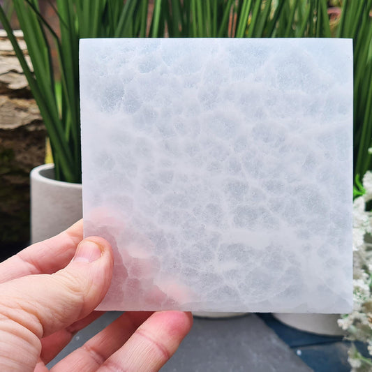 Moroccan Selenite Plate – polished, powerful tool to cleanse, charge, and display crystals or jewellery; clears negative energy naturally.