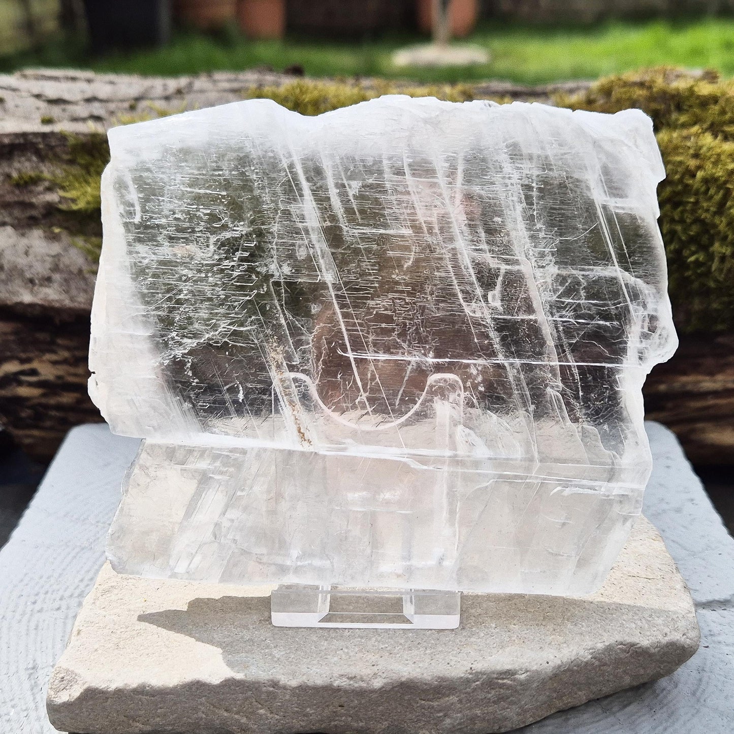 Selenite – High-Clarity Crystal, Glitter Mountain “Utah Ice” | Clear acrylic stand included