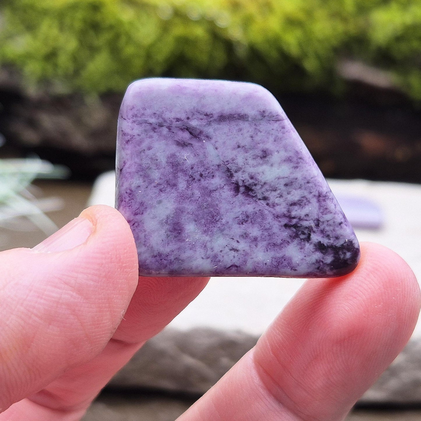 Kammererite Crystal – Rare Stone | Gemstone for Crystal Lovers
