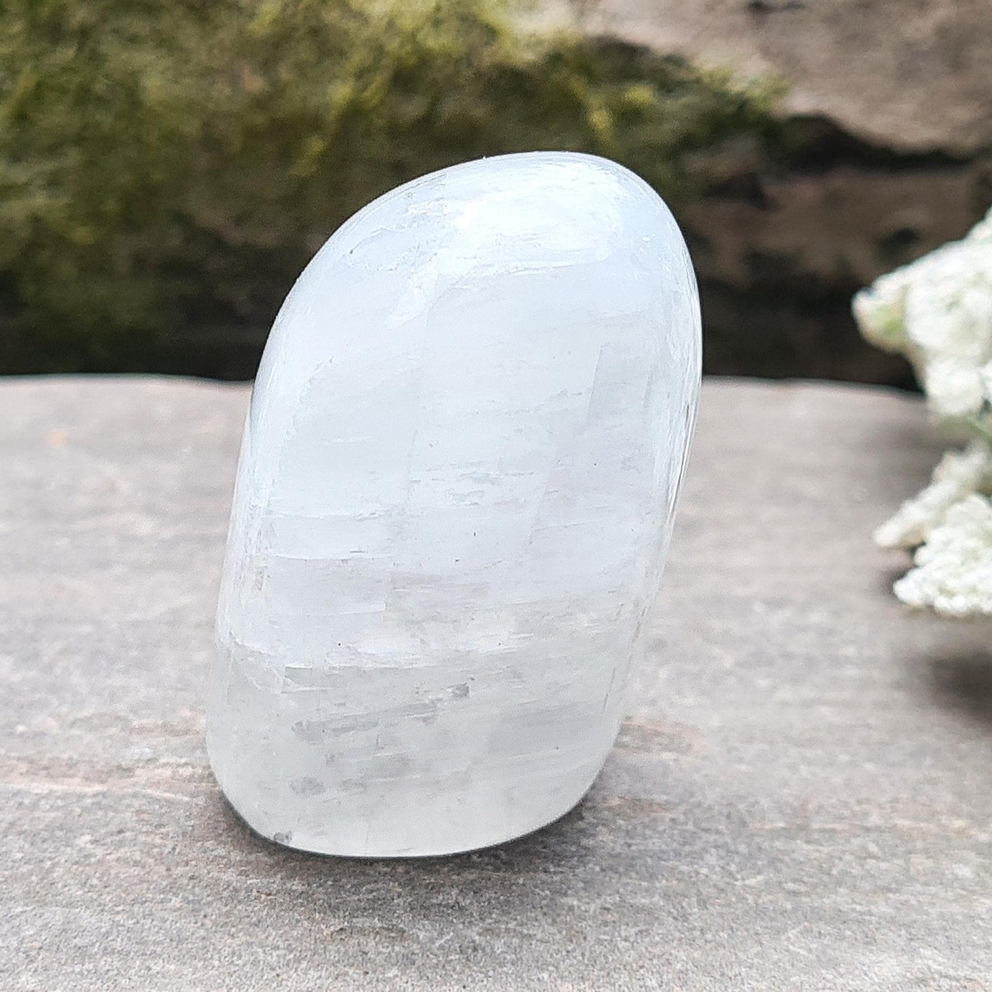 Experience the wonders of Calcite. Trust your judgment, overcome setbacks, and boost energy. Amplify vitality, take action for success, and enhance memory. 