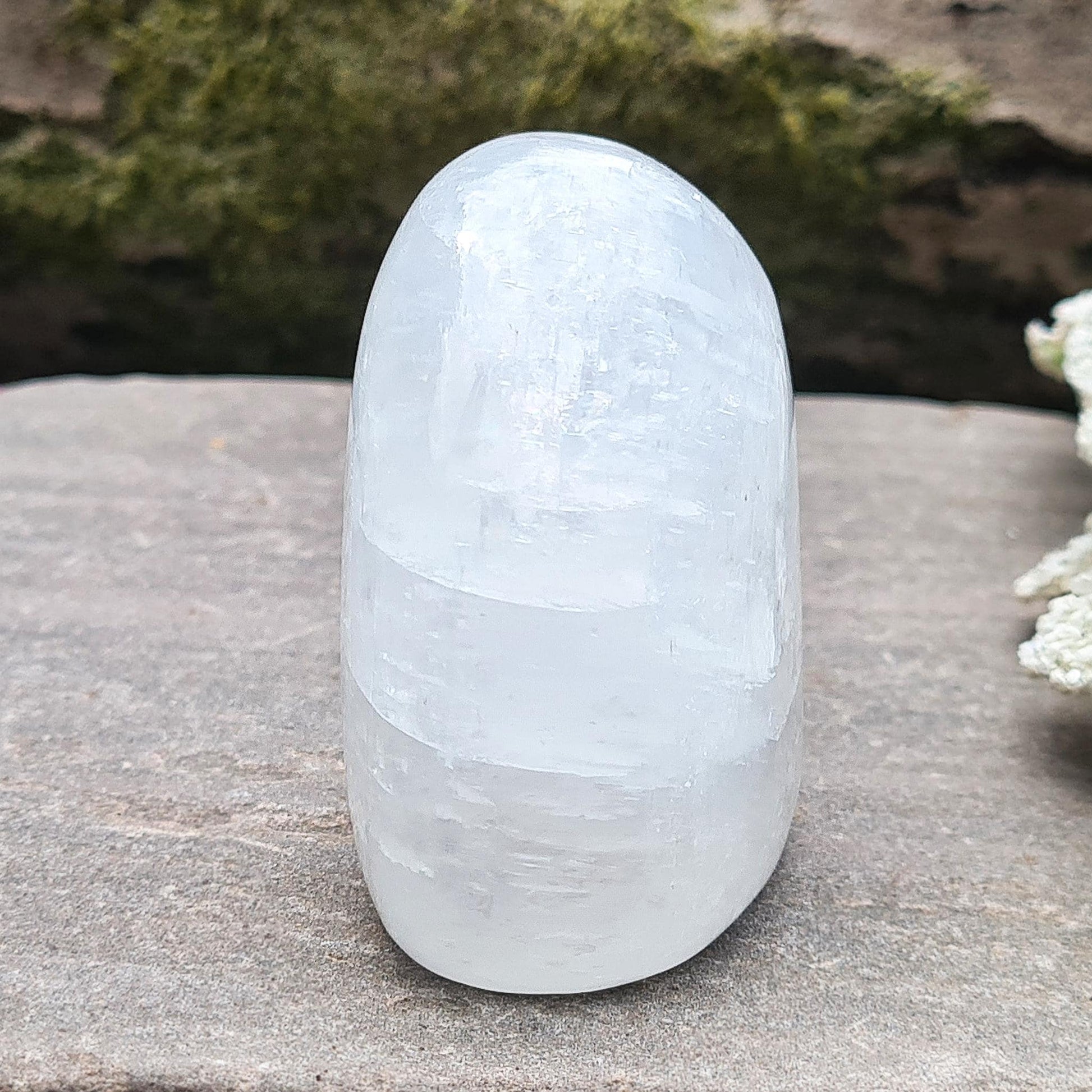 Experience the wonders of Calcite. Trust your judgment, overcome setbacks, and boost energy. Amplify vitality, take action for success, and enhance memory. 