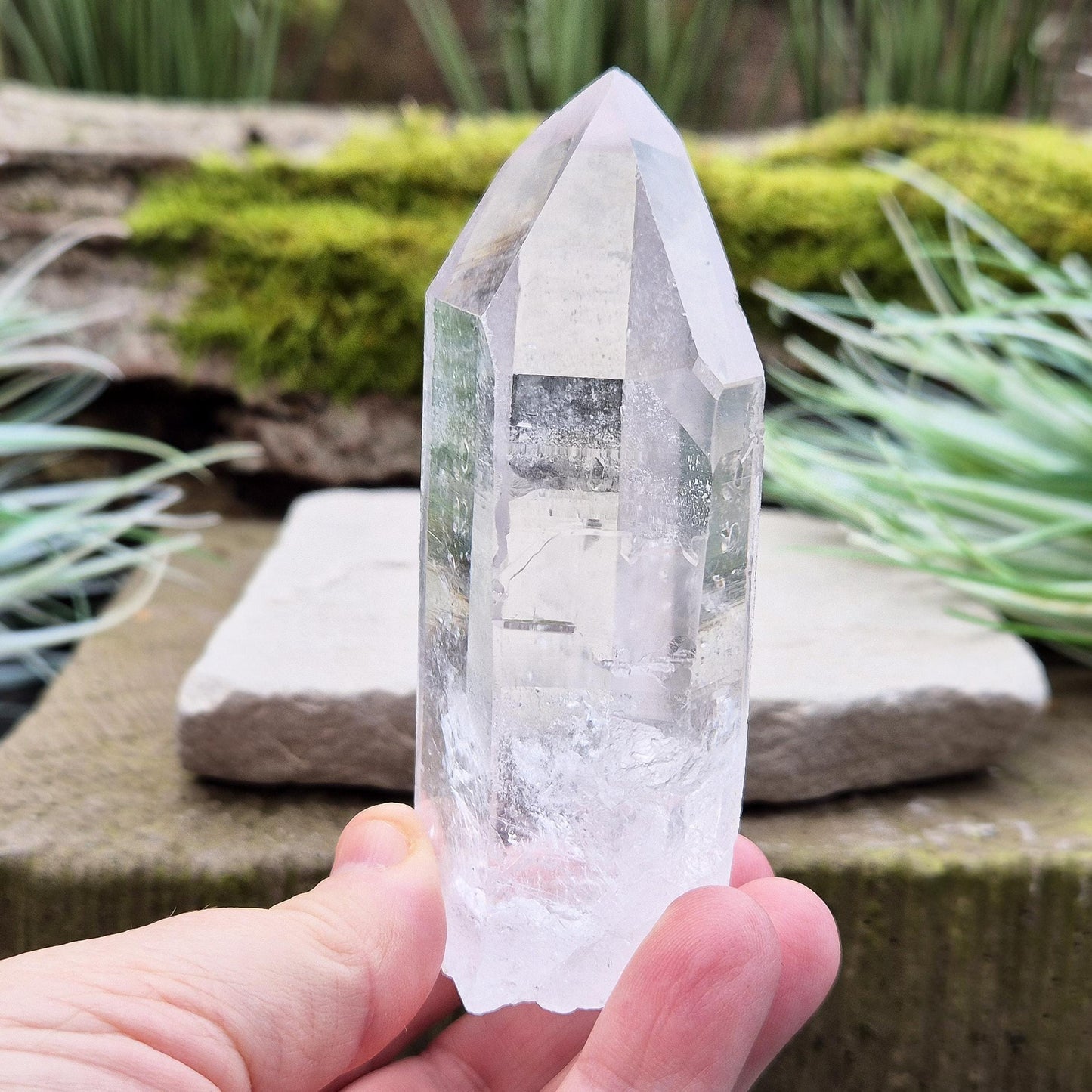 Quartz Crystal Point, Use in crystal grids, intuitive layouts & altar spaces