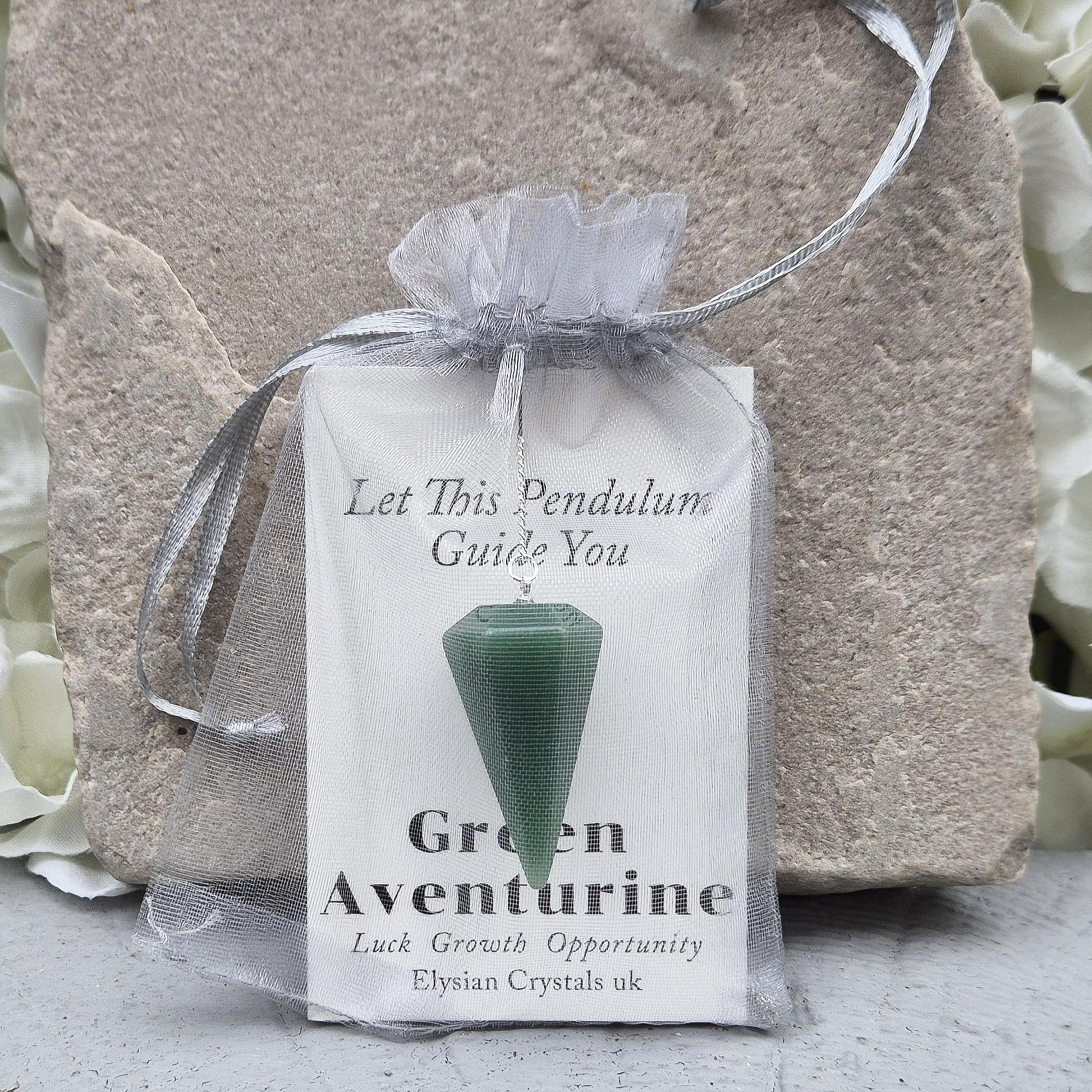 Green Aventurine pendulum for heart-led dowsing, clarity, and calm. Ideal for energy healing, chakra work, and gentle emotional guidance.