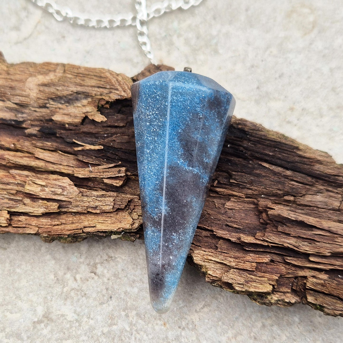 Trolleite Crystal Pendulum - Pendulum for Yes/No Questions & Inner Guidance