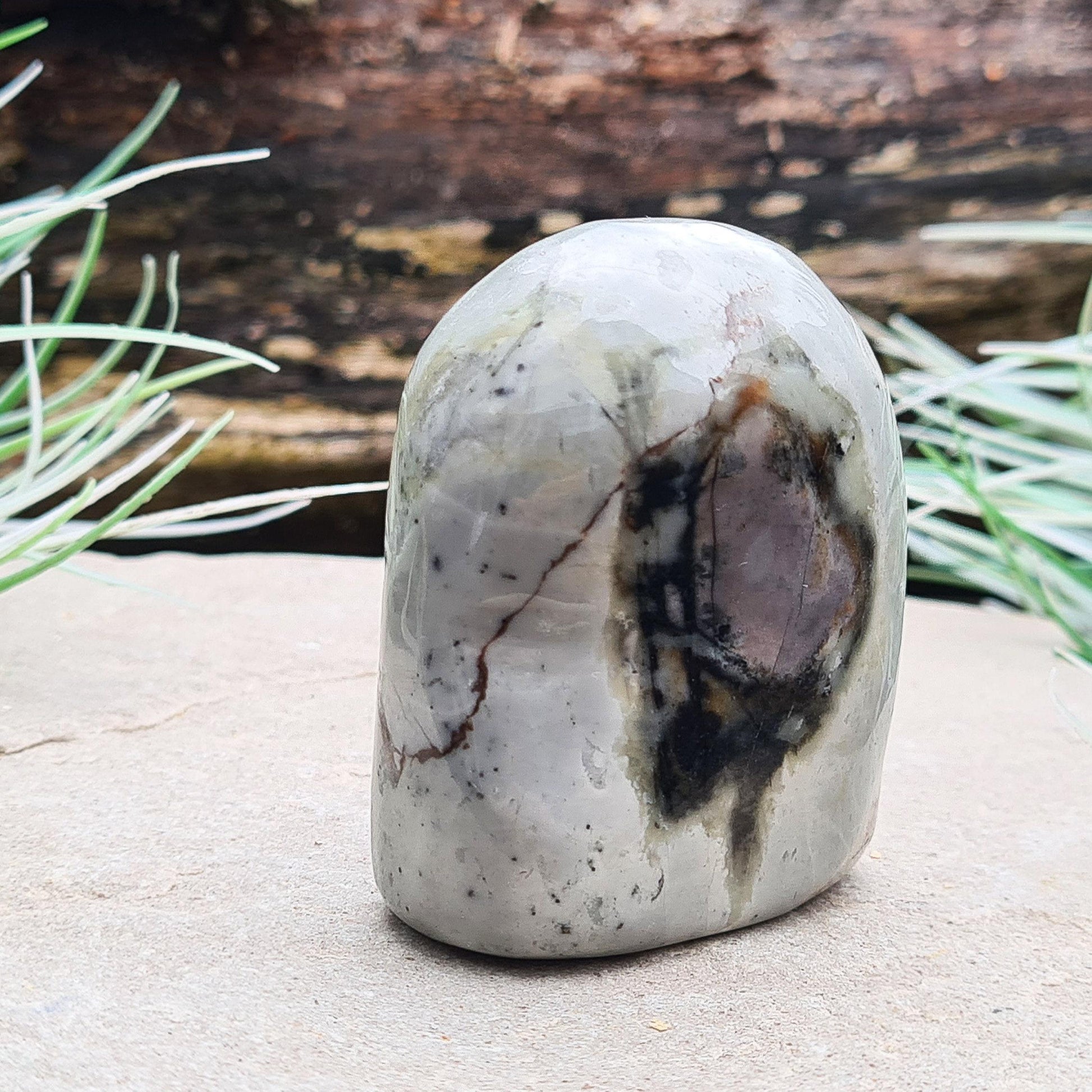 Embrace Picasso Jasper crystals: Ease anxiety, uplift mood, and foster creativity. Encourage family participation and artistic pursuits.