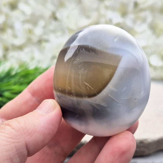 Orca Agate Crystal Pebble: Grey Agate, Carry With You, Spiritual Gemstone