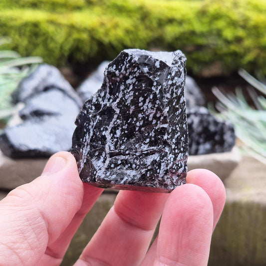 Snowflake Obsidian offers grounding, balance, and calm reflection. A supportive stone for breaking old patterns and staying centred during stressful moments.