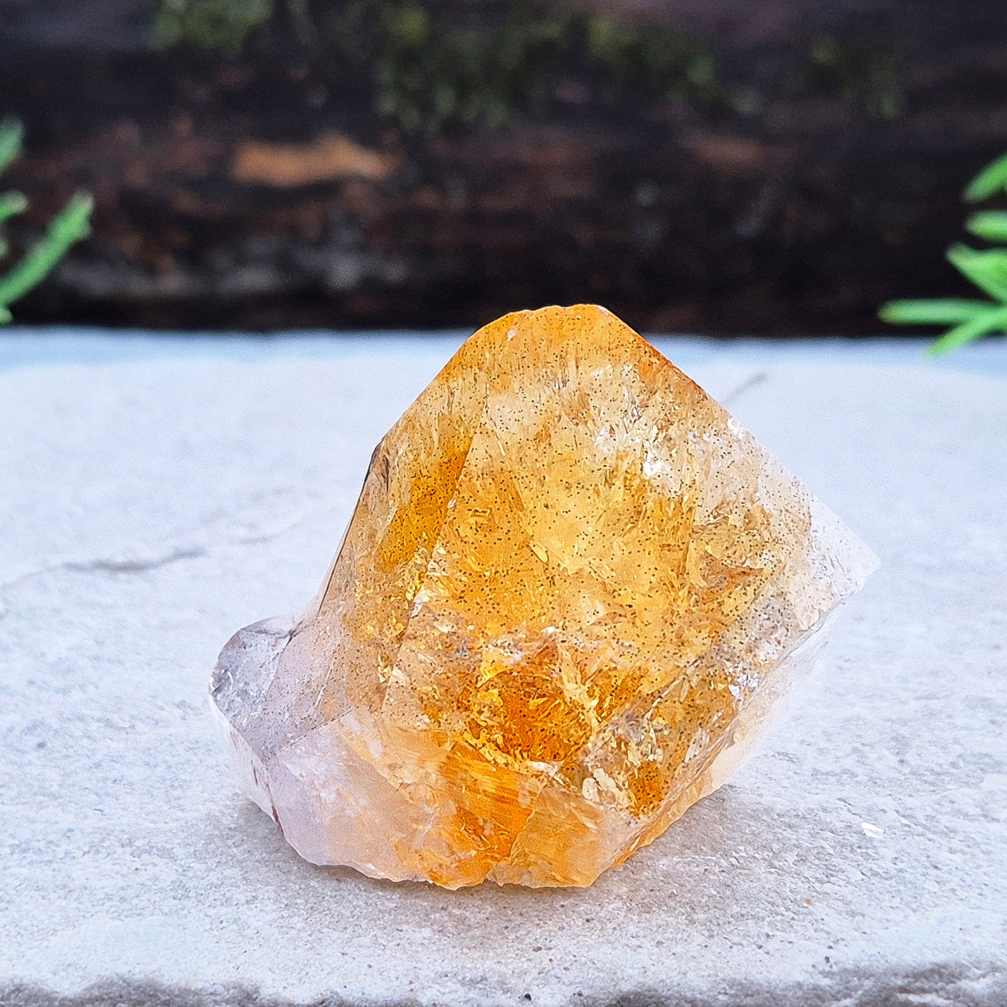 Citrine Crystal Standing Point. A stone to attract joy, success and abundance. Used to motivate, give confidence and feel more positive about yourself. 