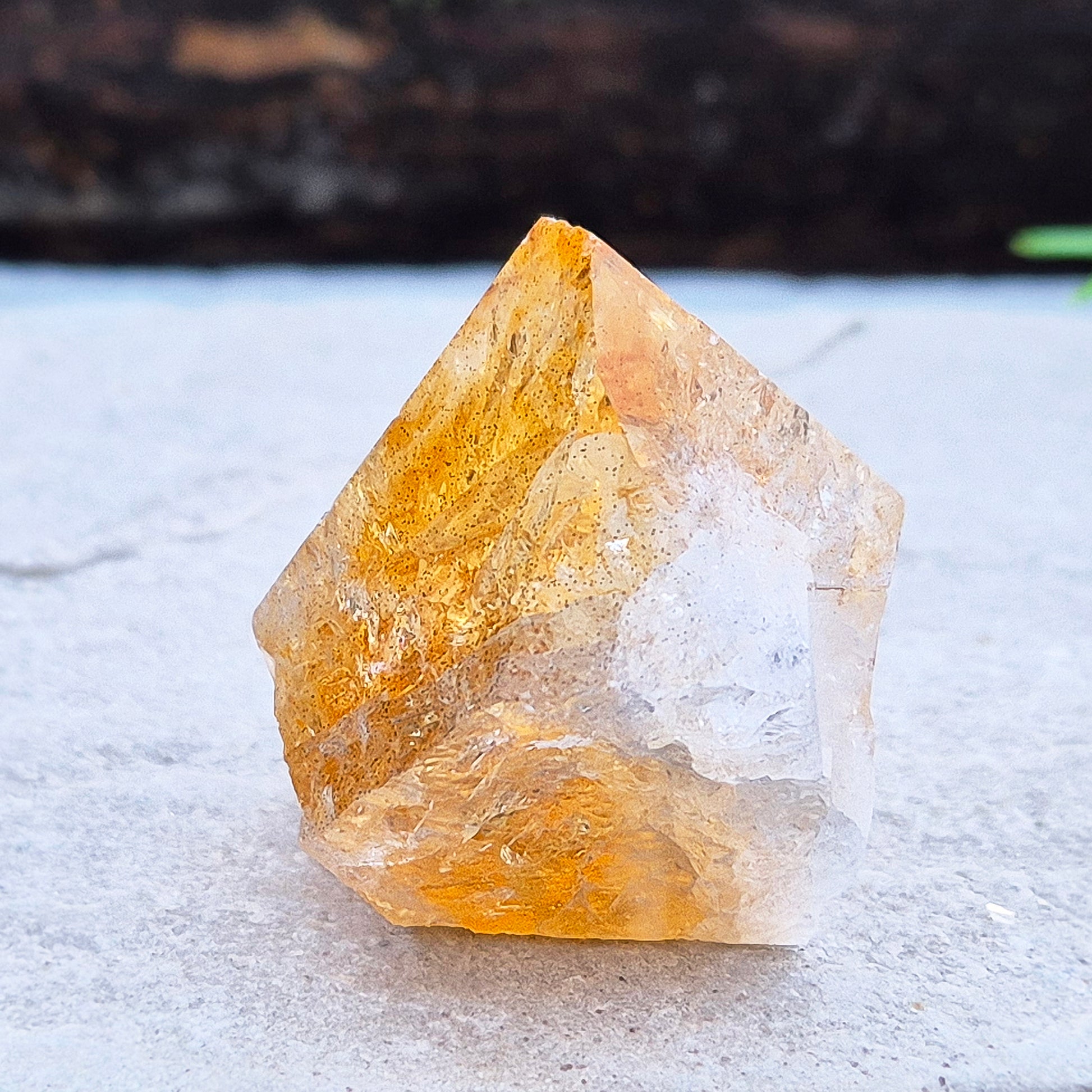 Citrine Crystal Standing Point. A stone to attract joy, success and abundance. Used to motivate, give confidence and feel more positive about yourself. 