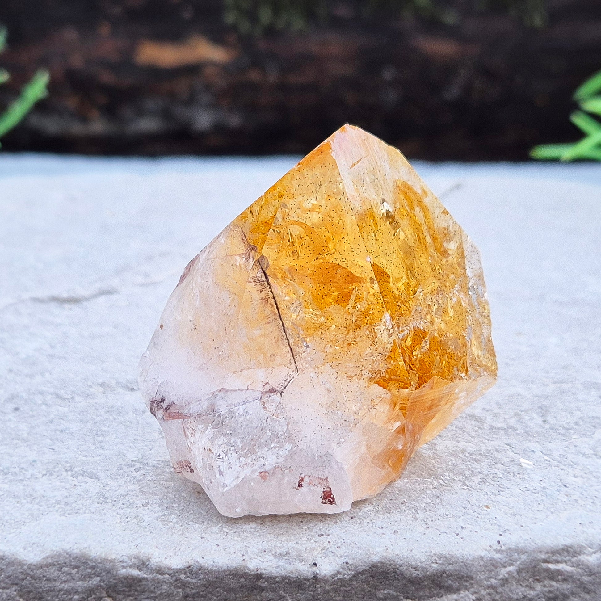Citrine Crystal Standing Point. A stone to attract joy, success and abundance. Used to motivate, give confidence and feel more positive about yourself. 