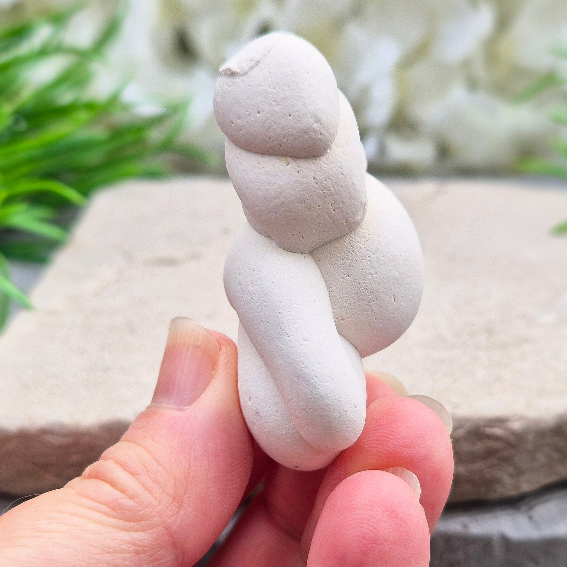 Menalite Freeform from Morocco – Goddess Stone of feminine wisdom, grounding and transformation. A nurturing crystal for meditation and life’s cycles.